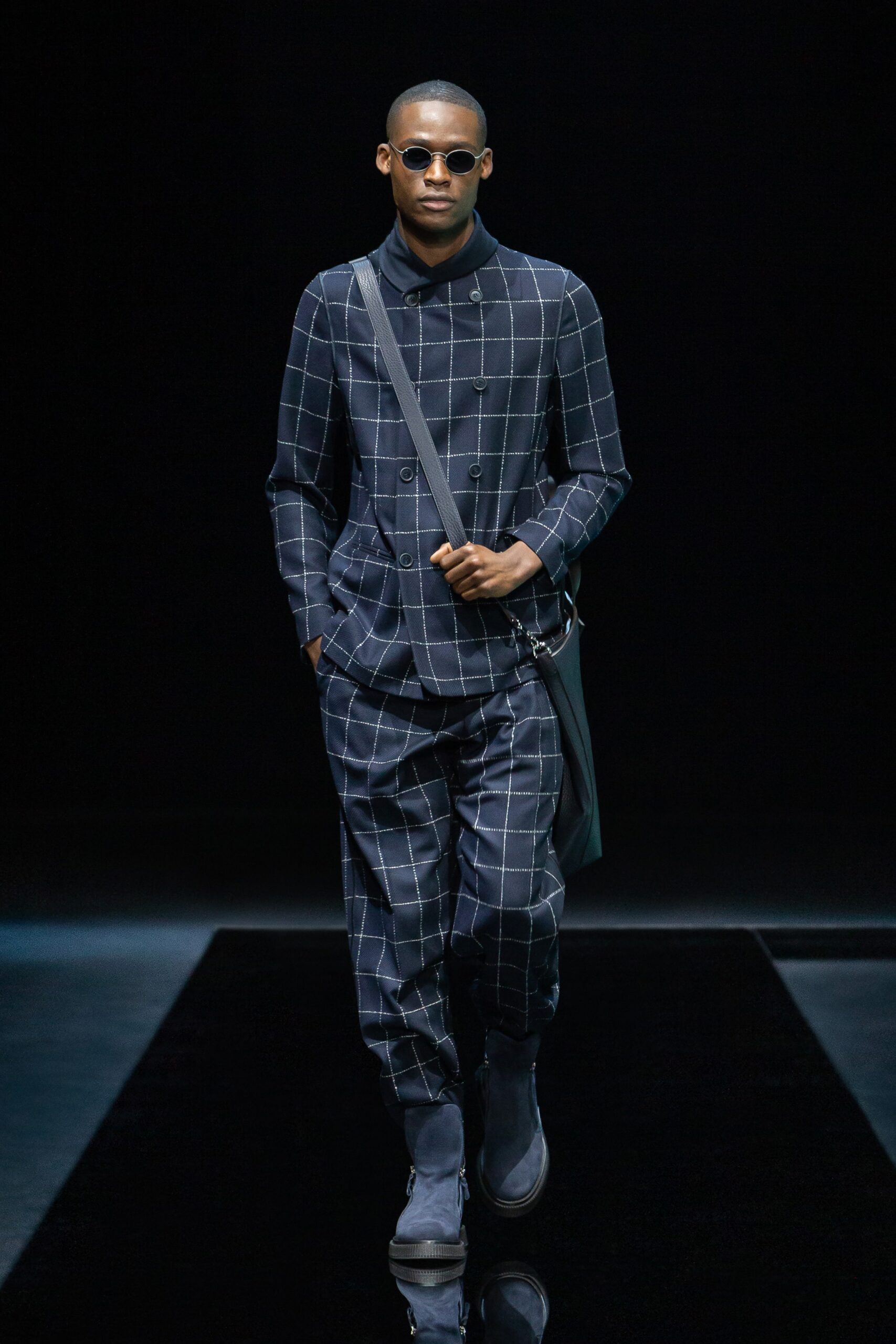 Giorgio Armani F/W 21 Menswear Look 16