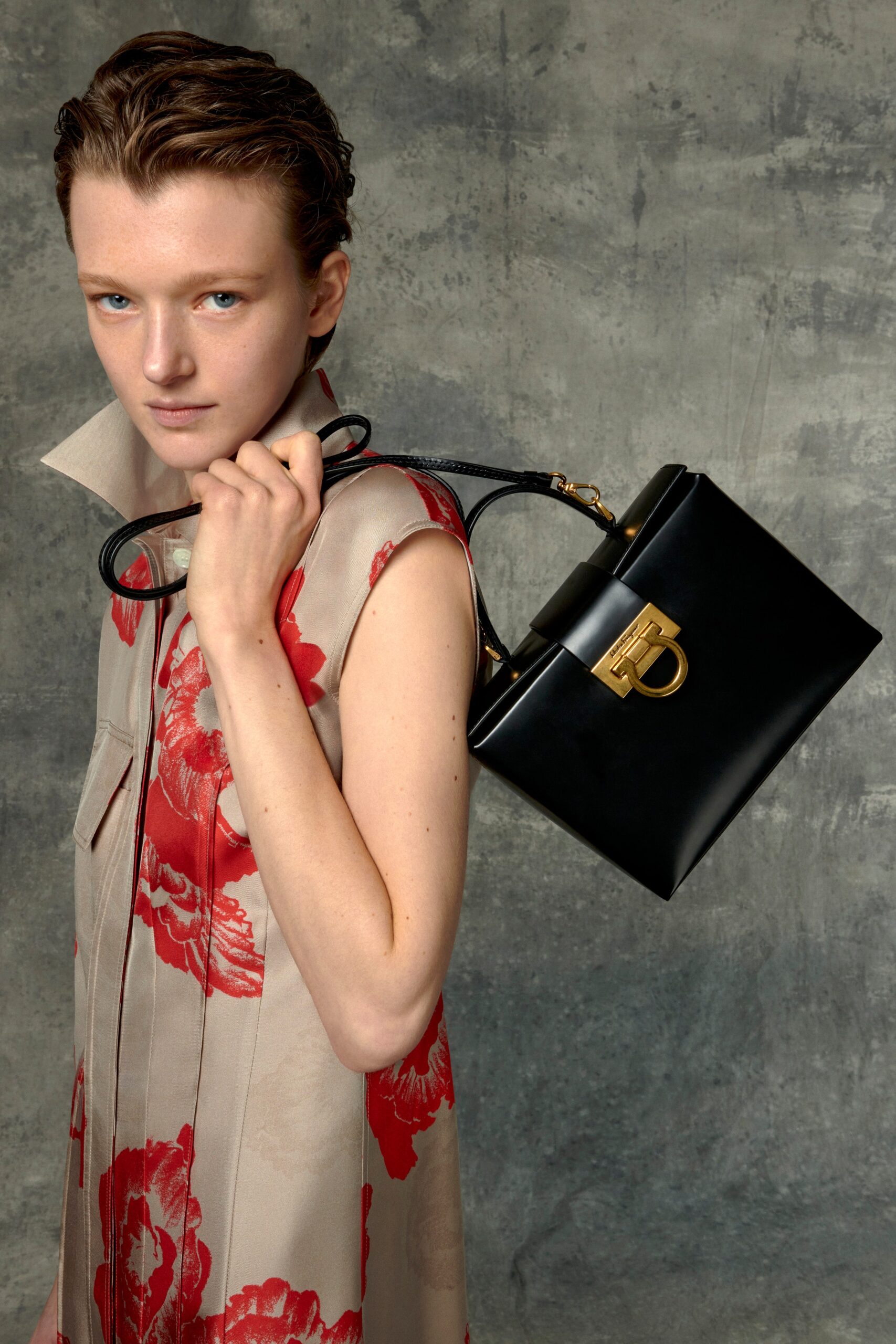 Ferragamo F/W 22 Look 16