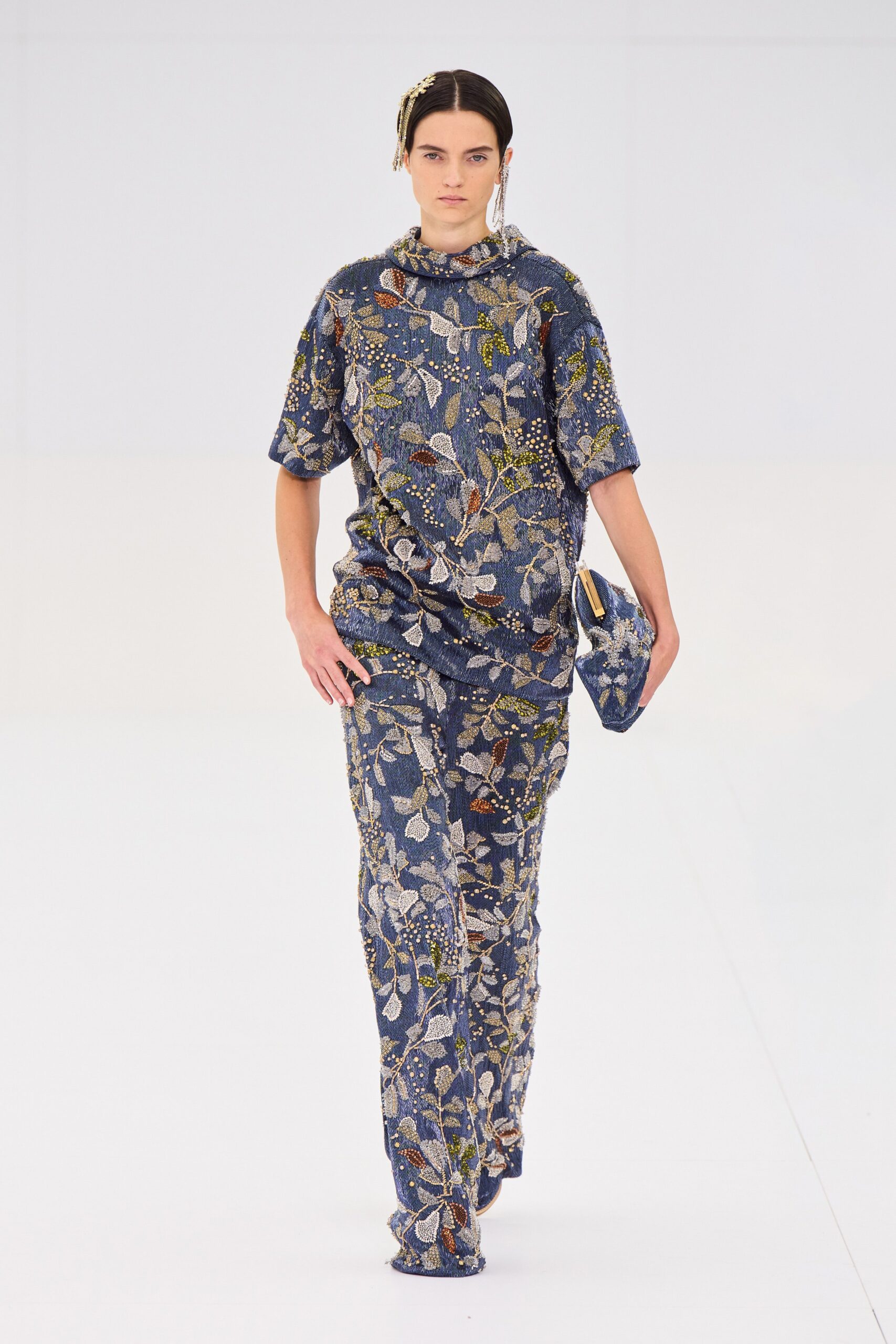 Fendi F/W 22 Couture Look 16