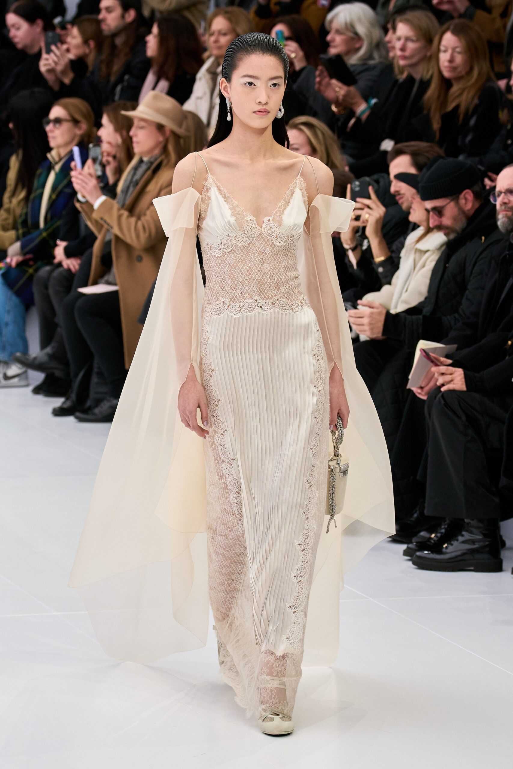 Fendi S/S 23 Couture Look 16