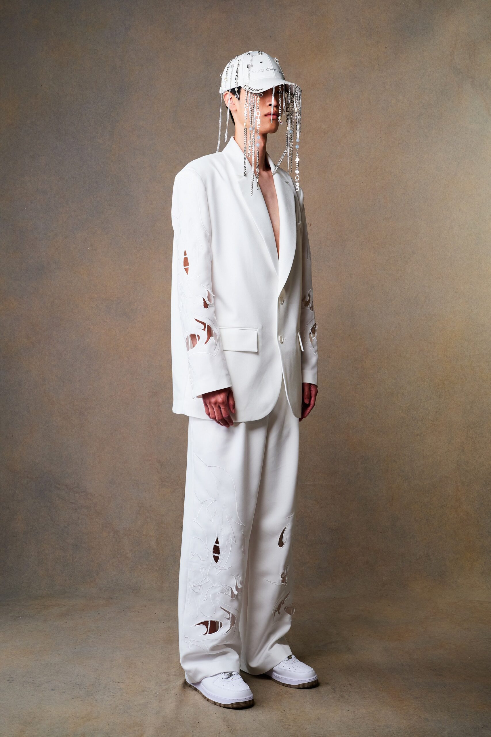 Feng Chen Wang S/S 23 Menswear Look 15