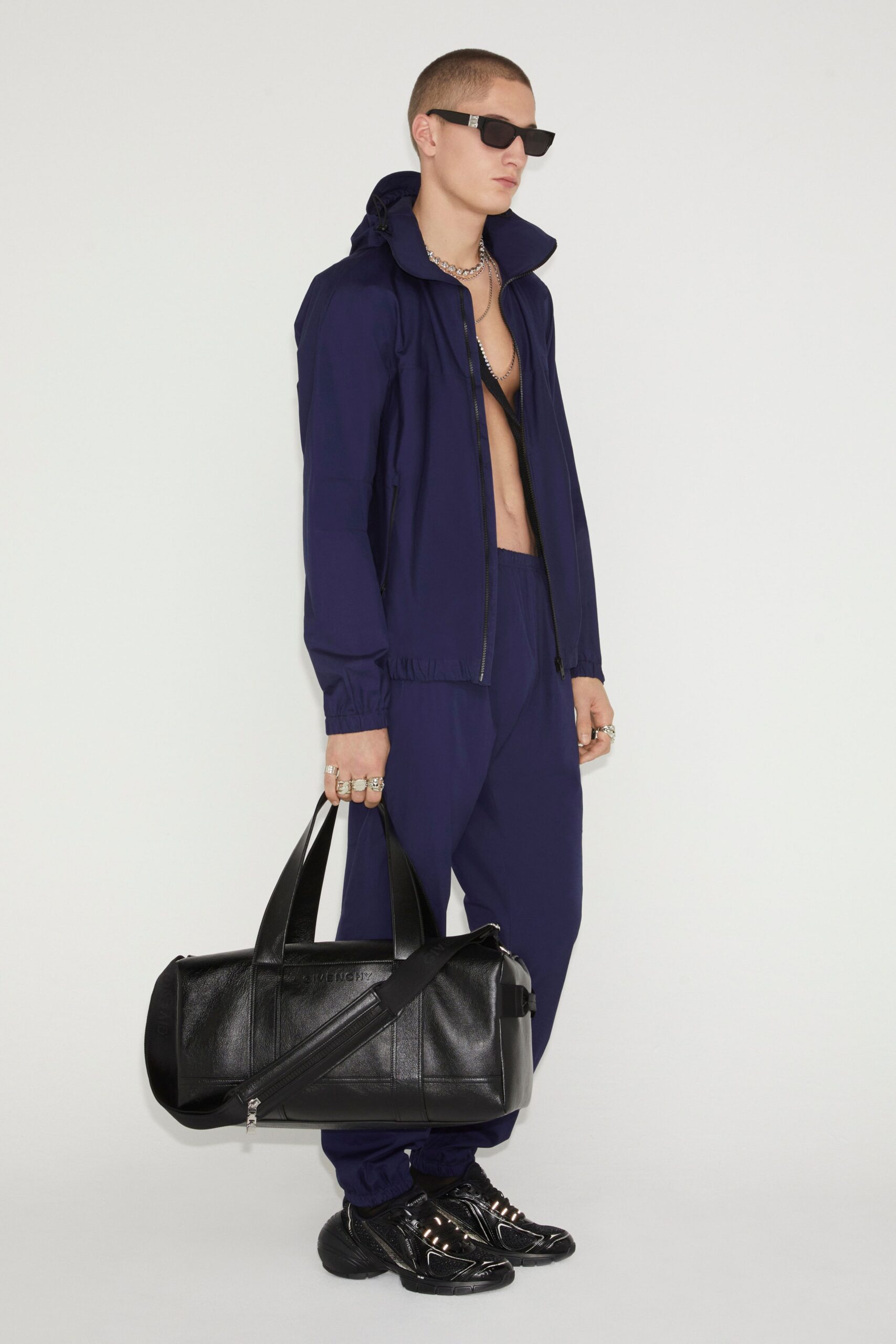 Givenchy F/W 23 Look 16