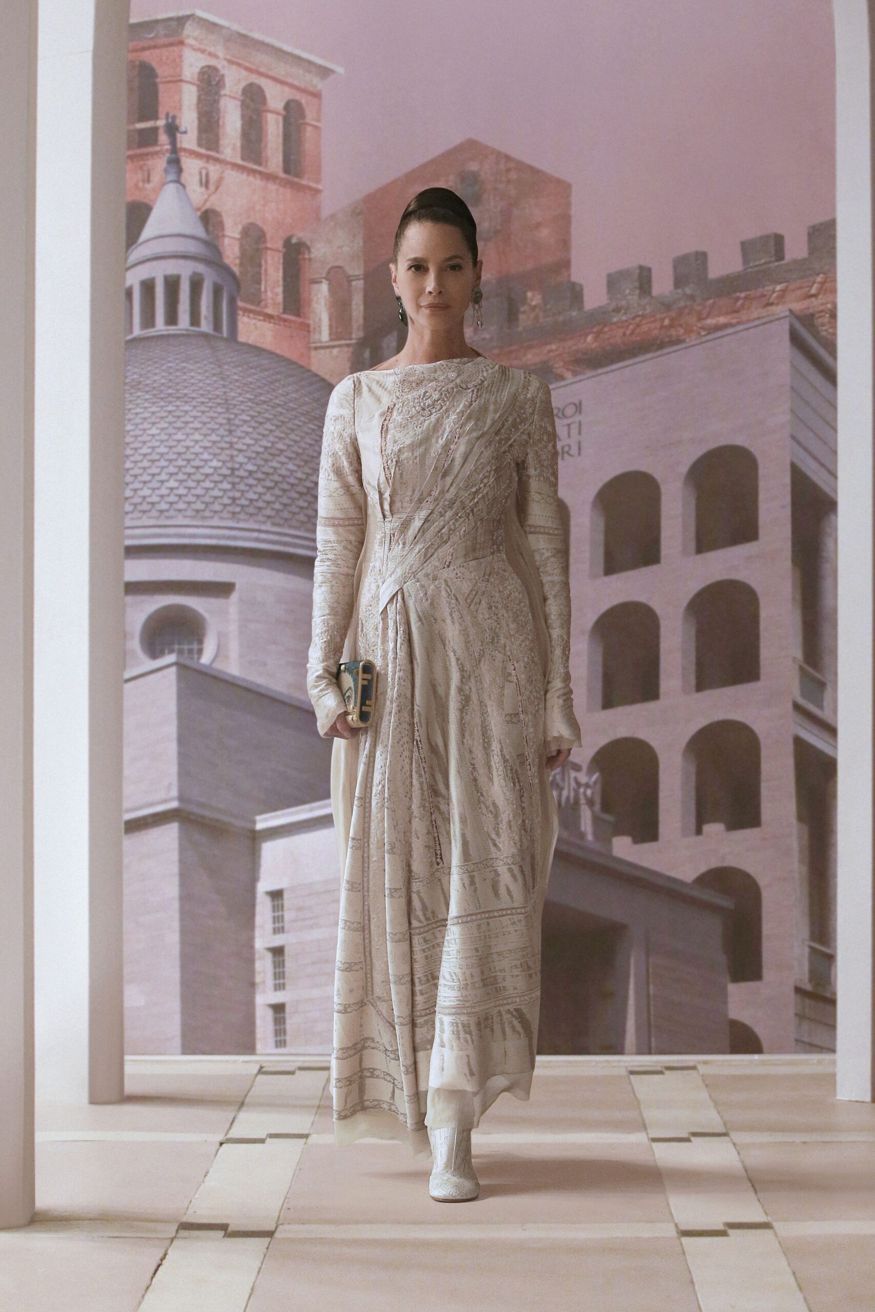 Fendi F/W 21 Couture Look 17