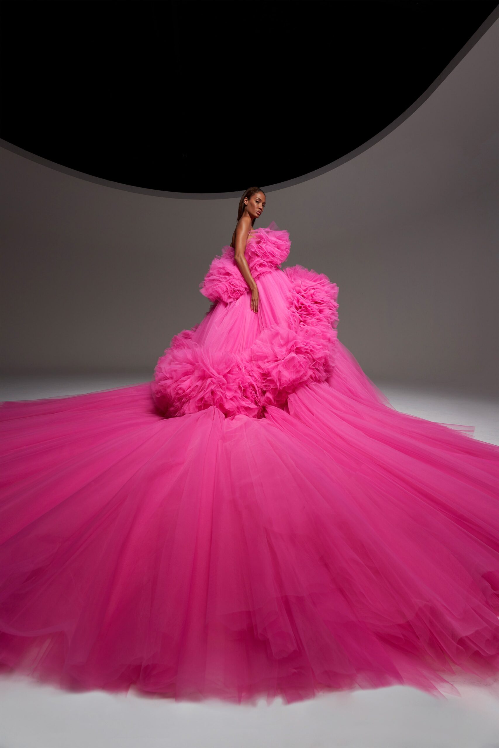 Giambattista Valli F/W 20 Couture Look 17