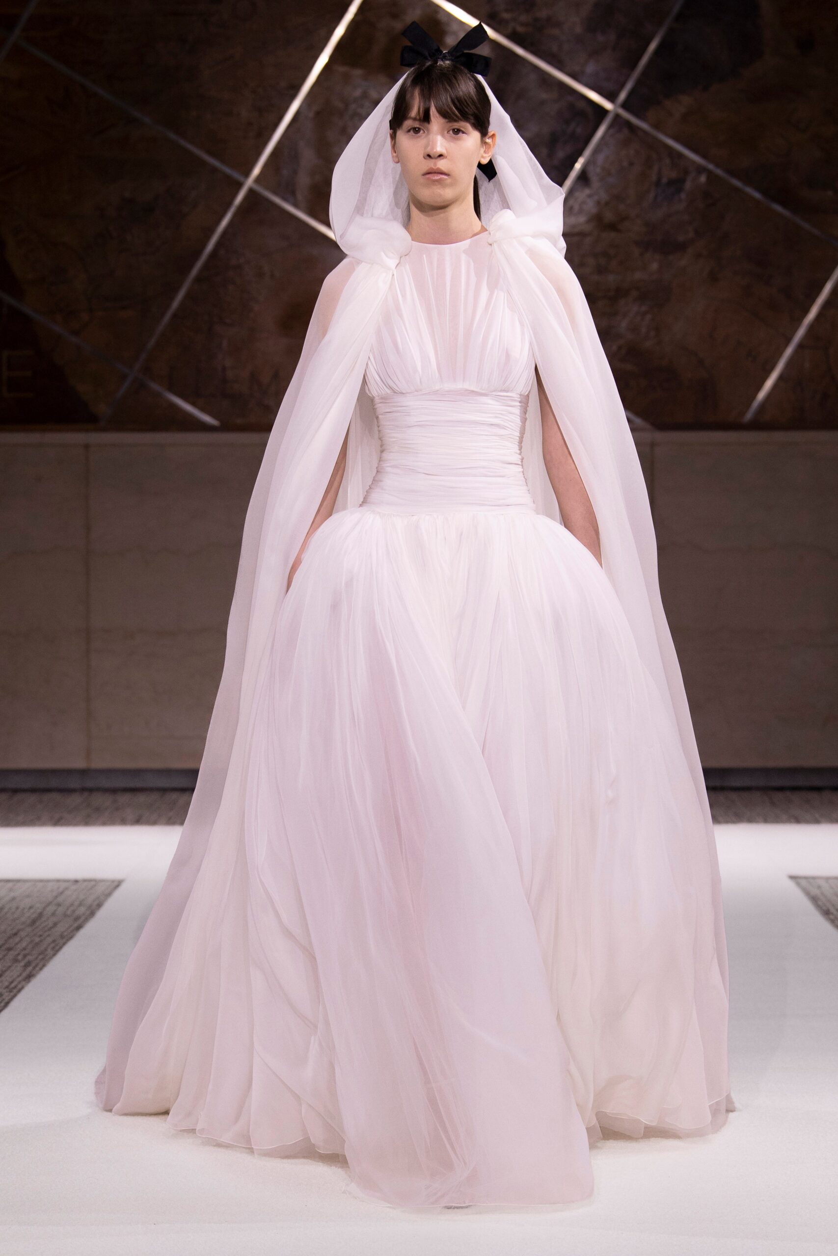 Giambattista Valli S/S 22 Couture Look 17