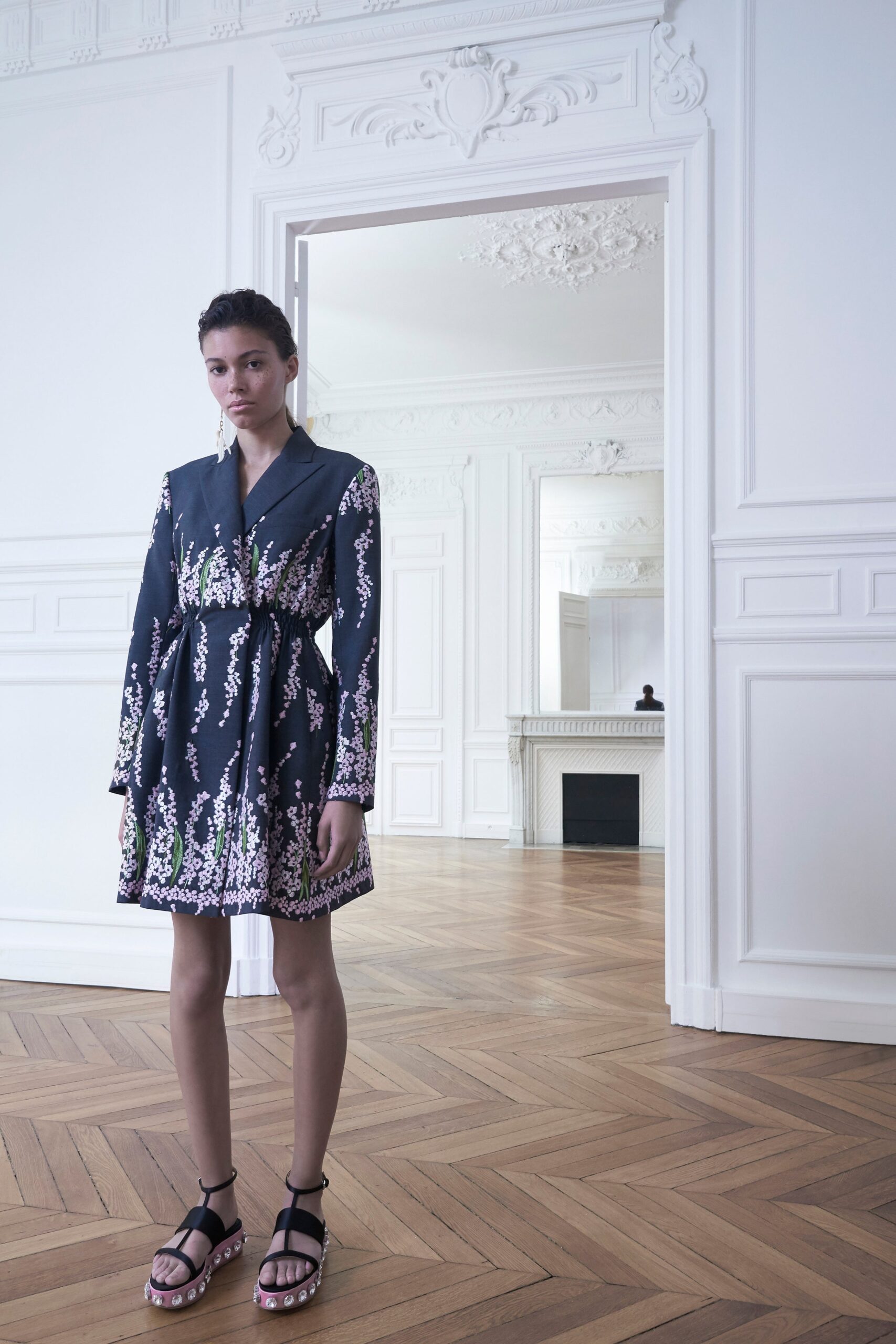 Giambattista Valli Resort 20 Look 17
