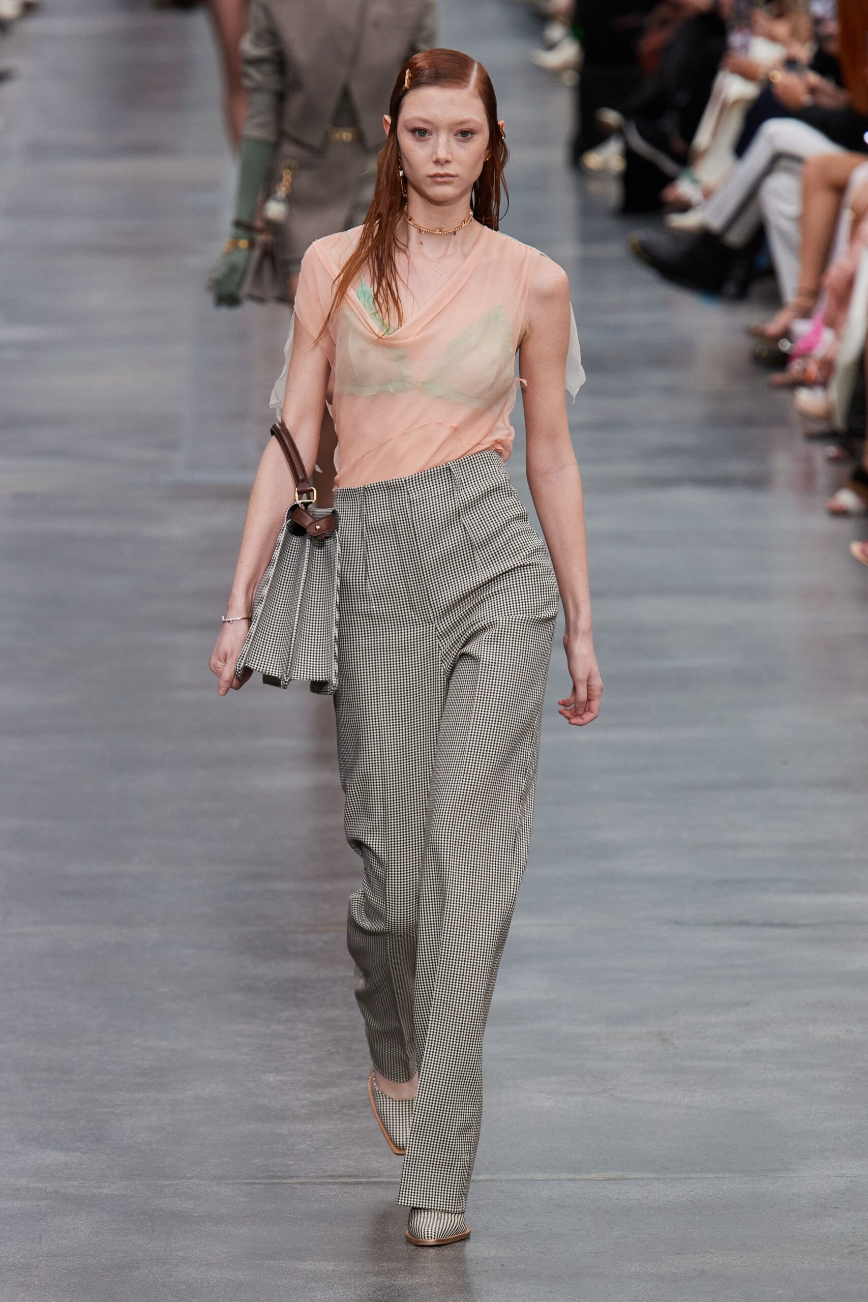 Fendi F/W 22 Look 17