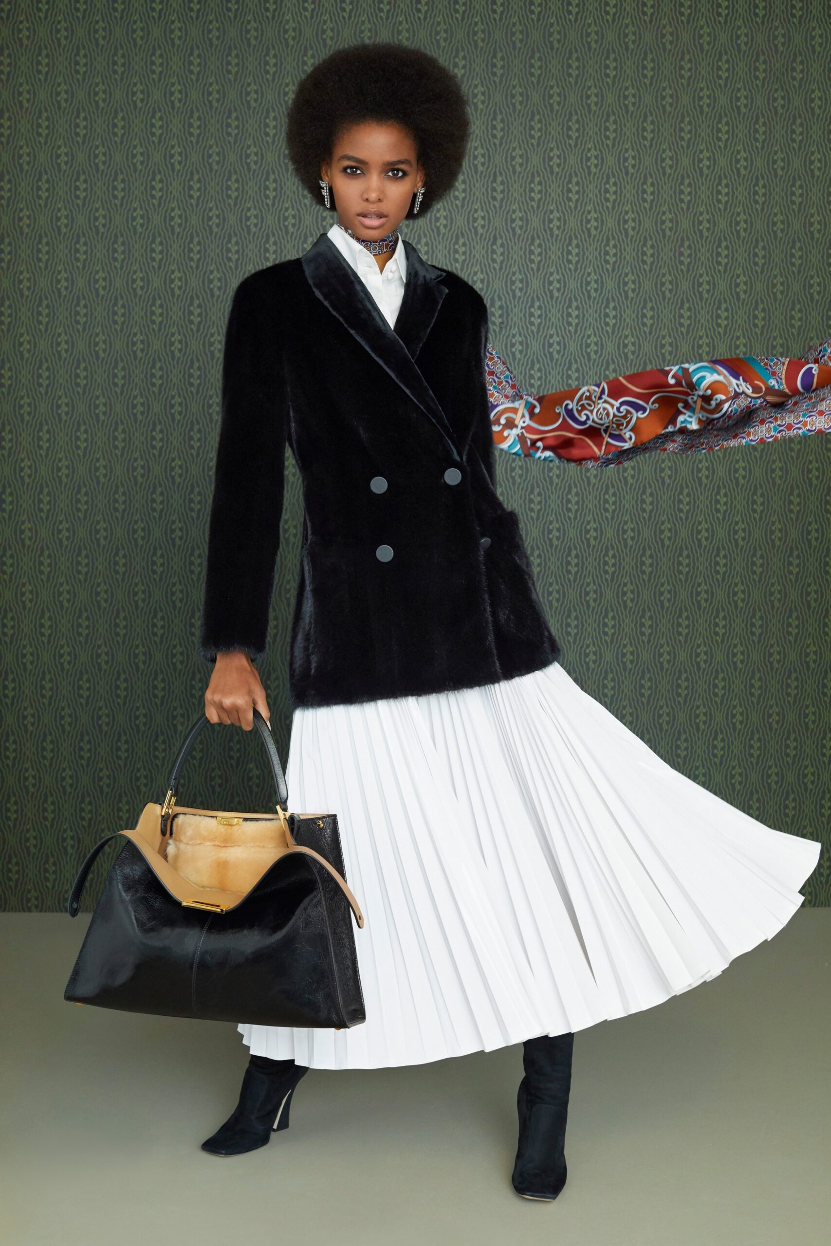 Fendi F/W 19 Look 17