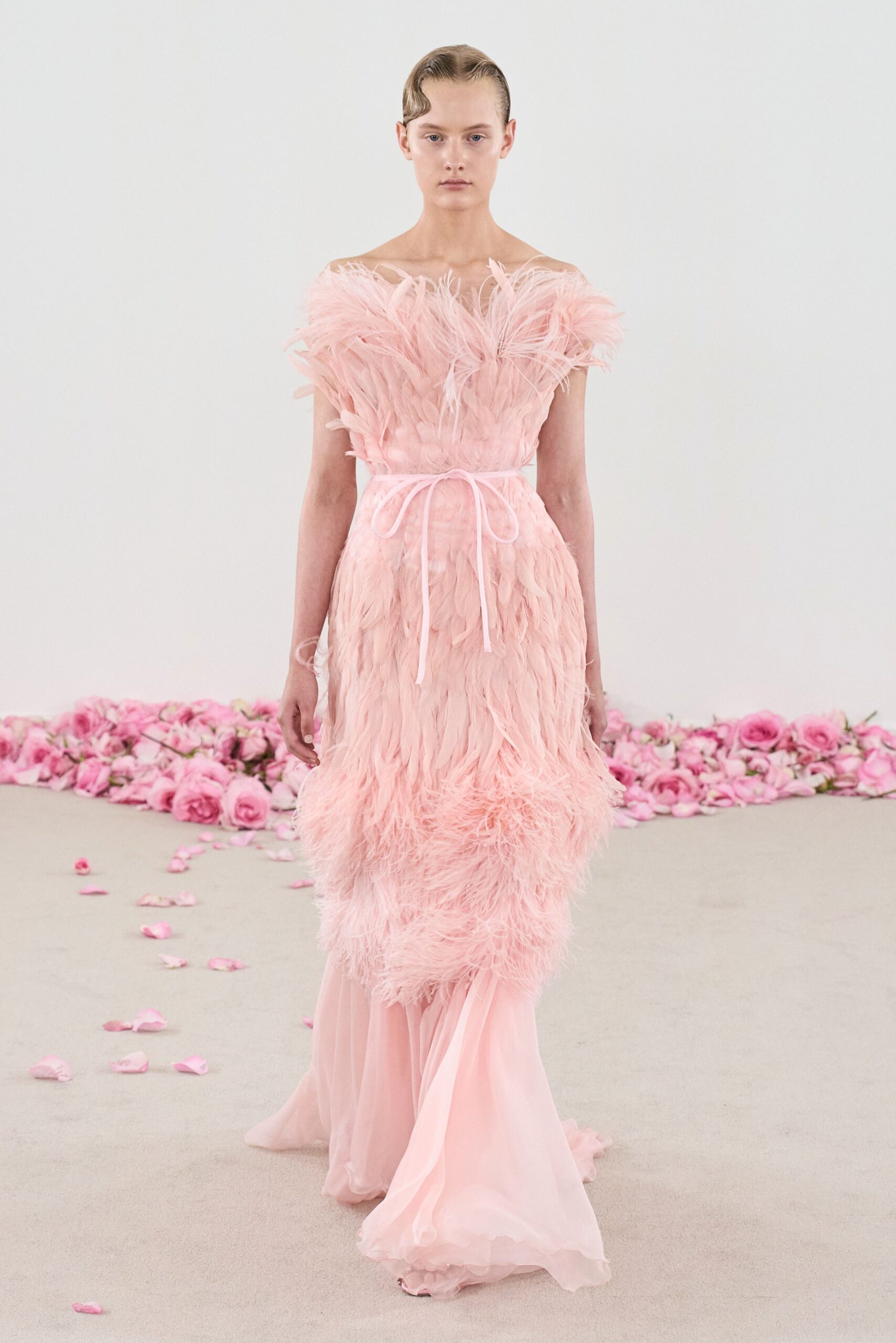 Giambattista Valli F/W 23 Couture Look 17