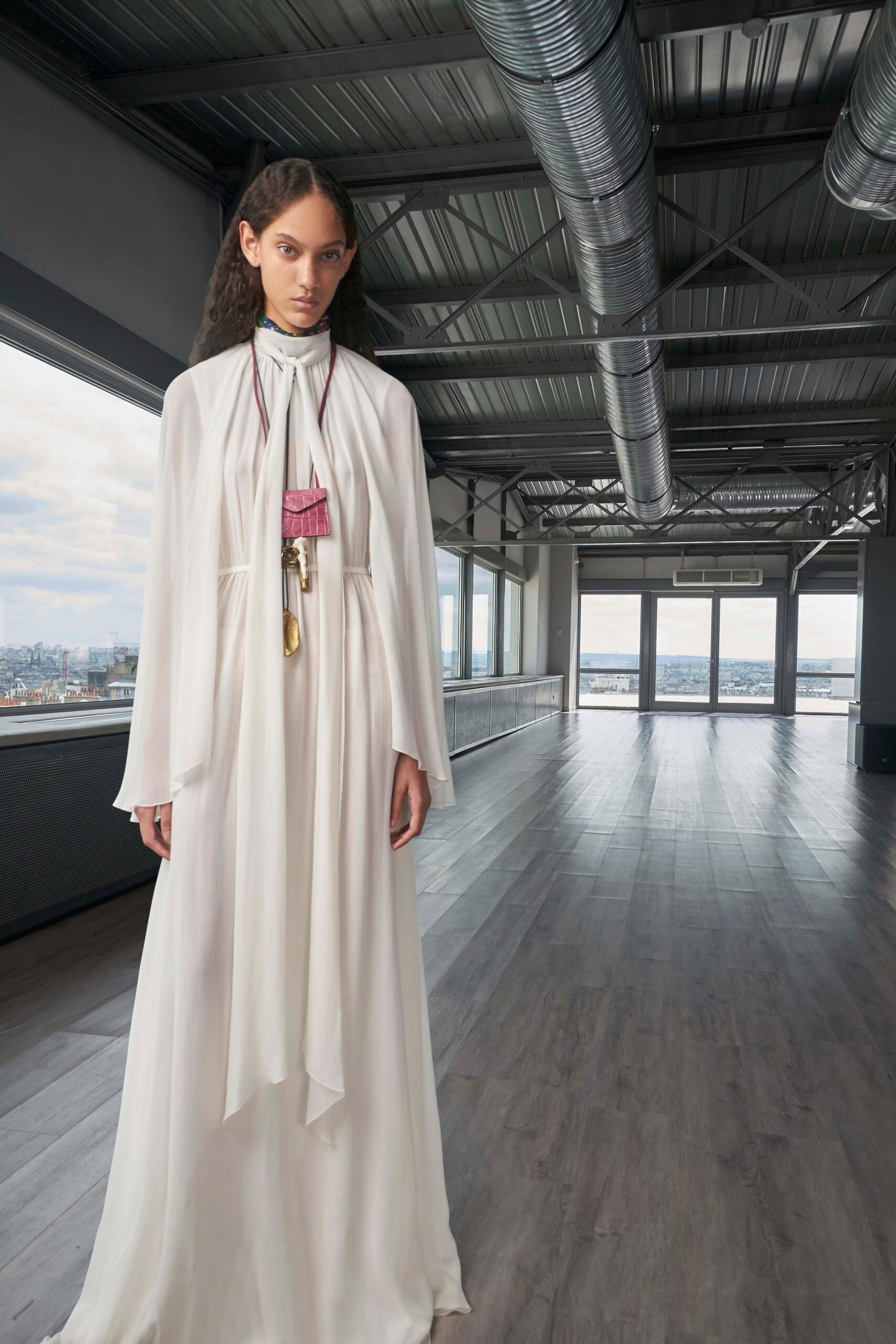 Giambattista Valli Resort 19 Look 17