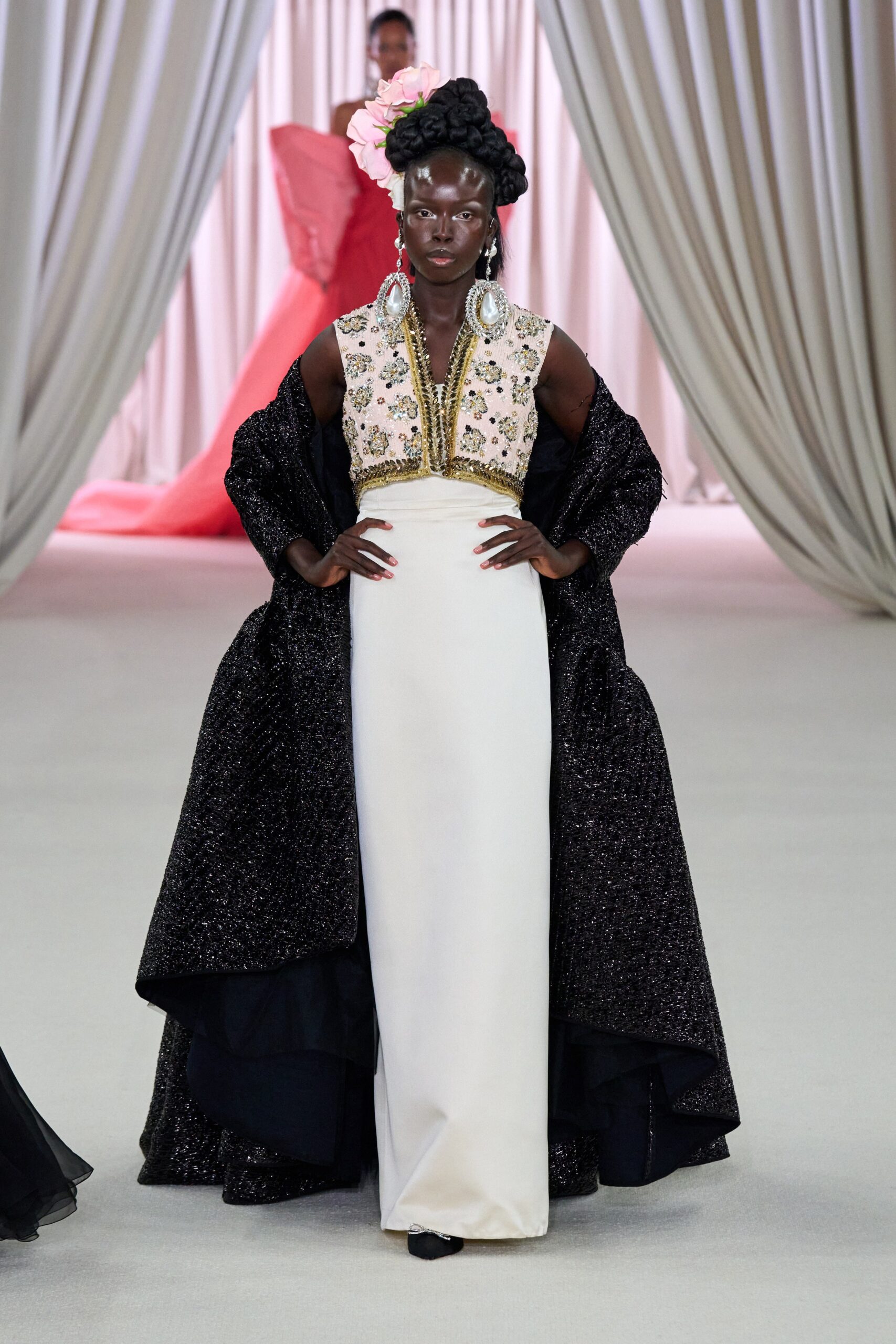 Giambattista Valli S/S 23 Couture Look 17