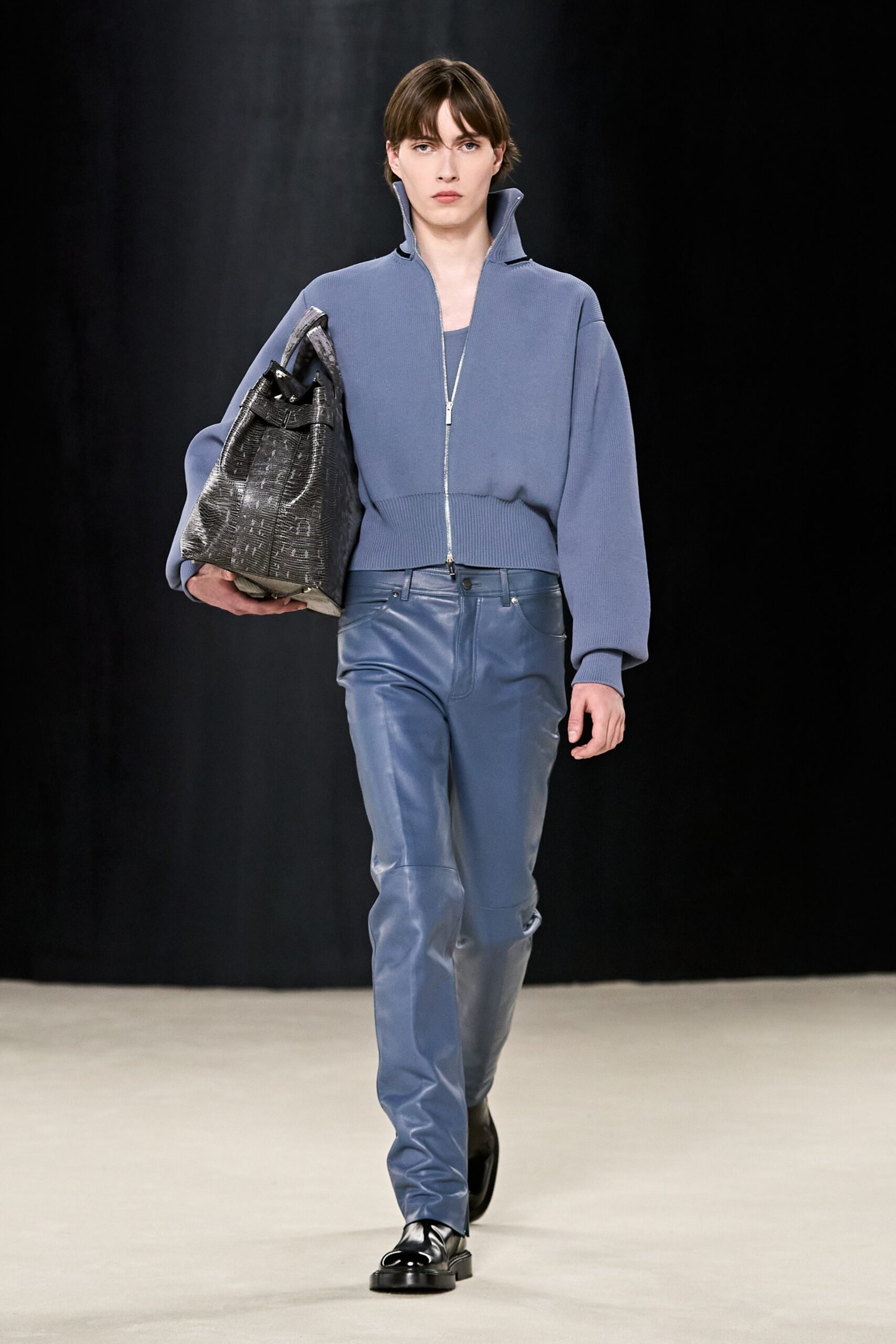 Ferragamo F/W 23 Look 18