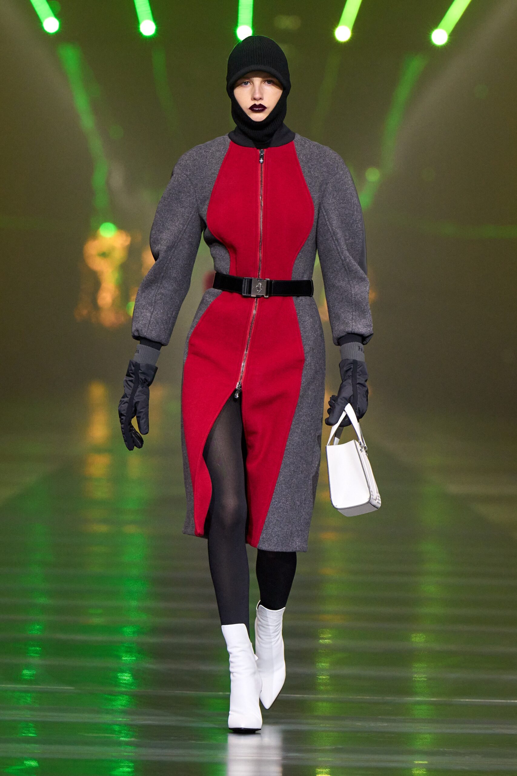 Ferrari F/W 22 Look 18
