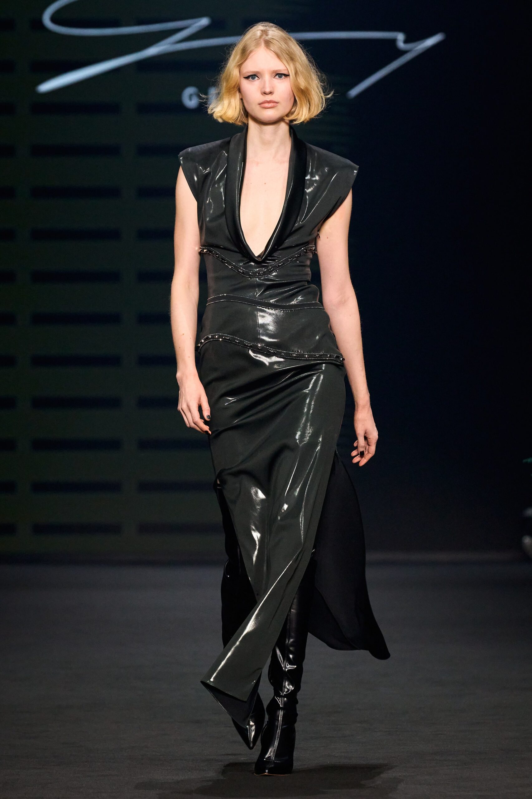Genny F/W 23 Look 18