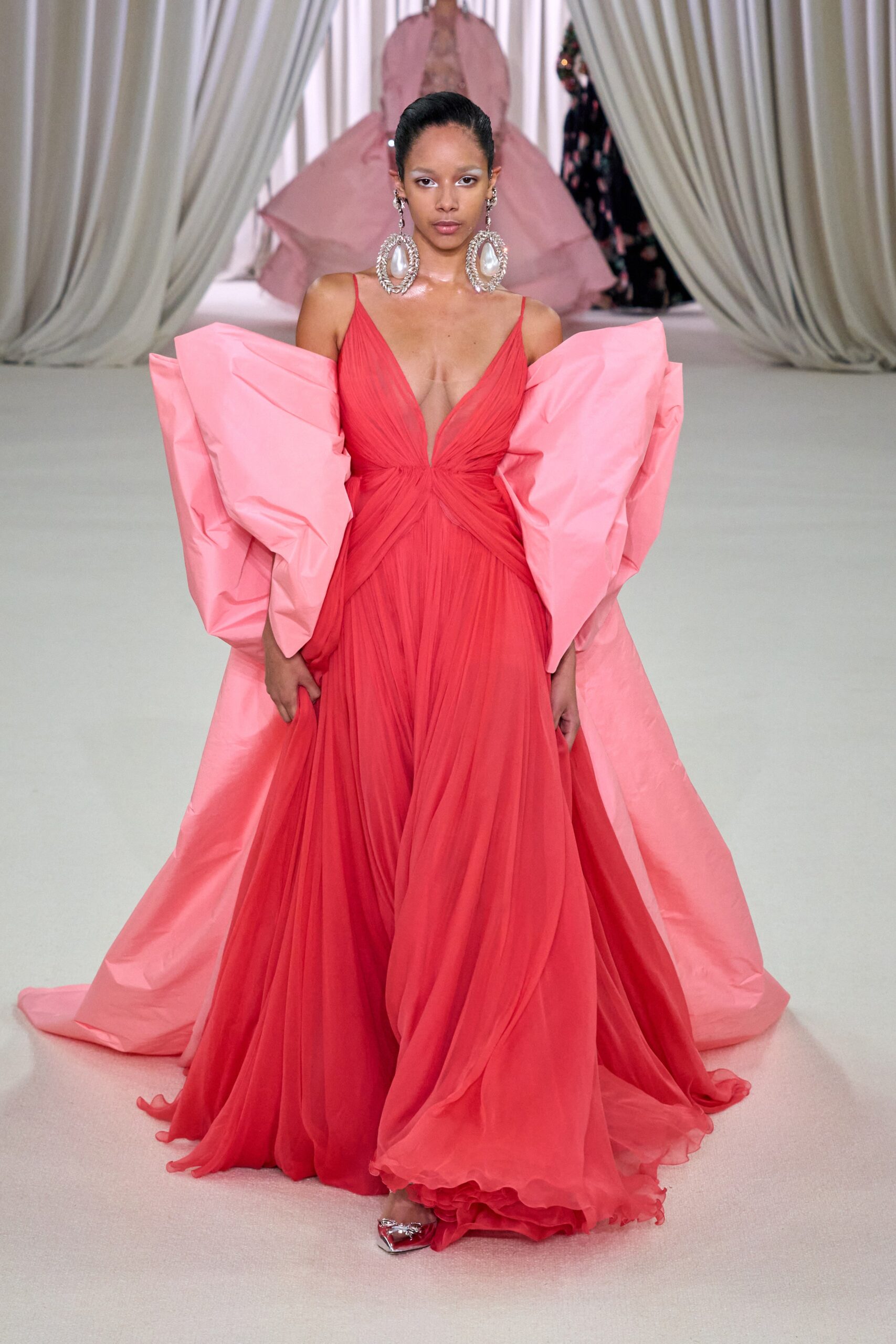 Giambattista Valli S/S 23 Couture Look 18
