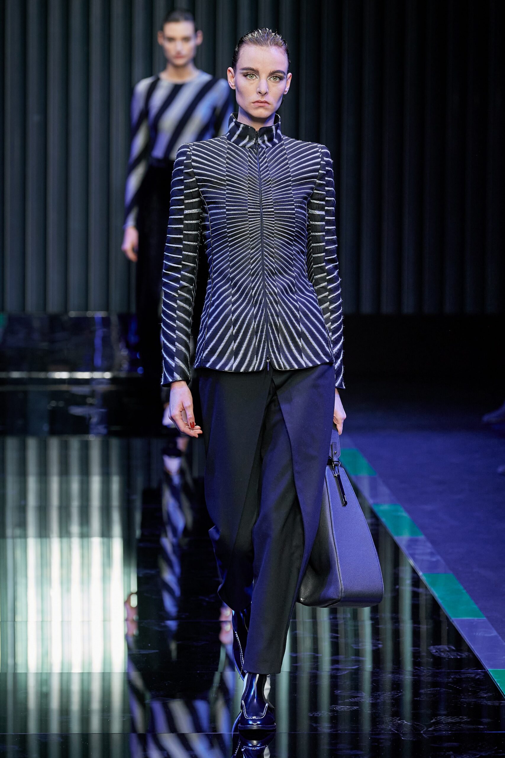 Giorgio Armani F/W 22 Look 18