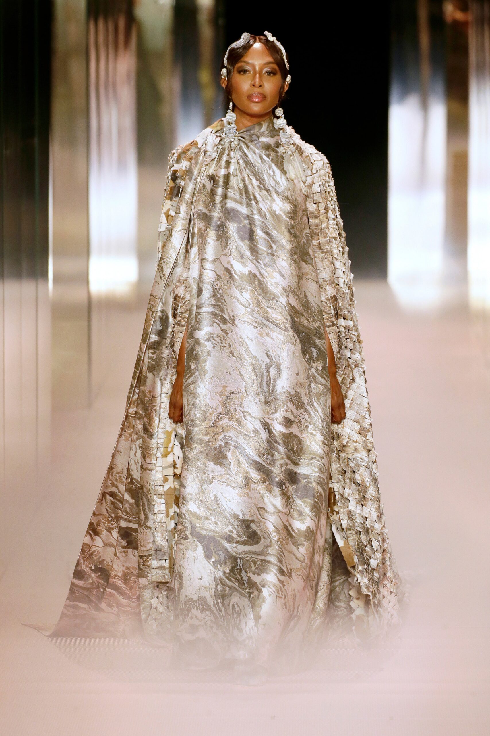 Fendi S/S 21 Couture Look 19