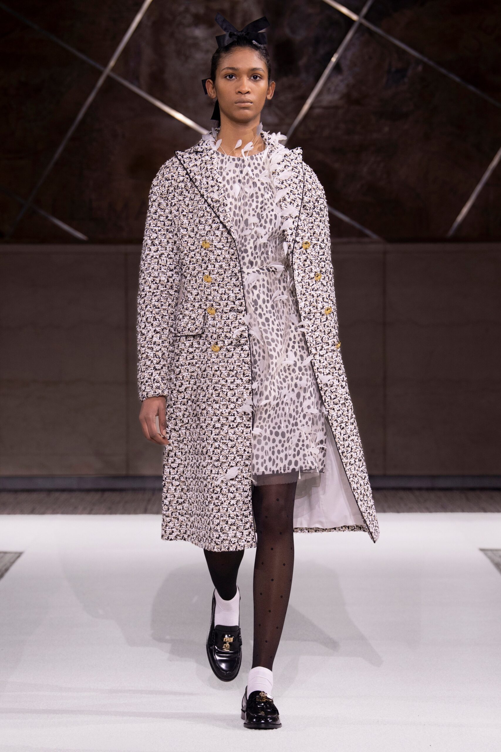 Giambattista Valli F/W 22 Look 19