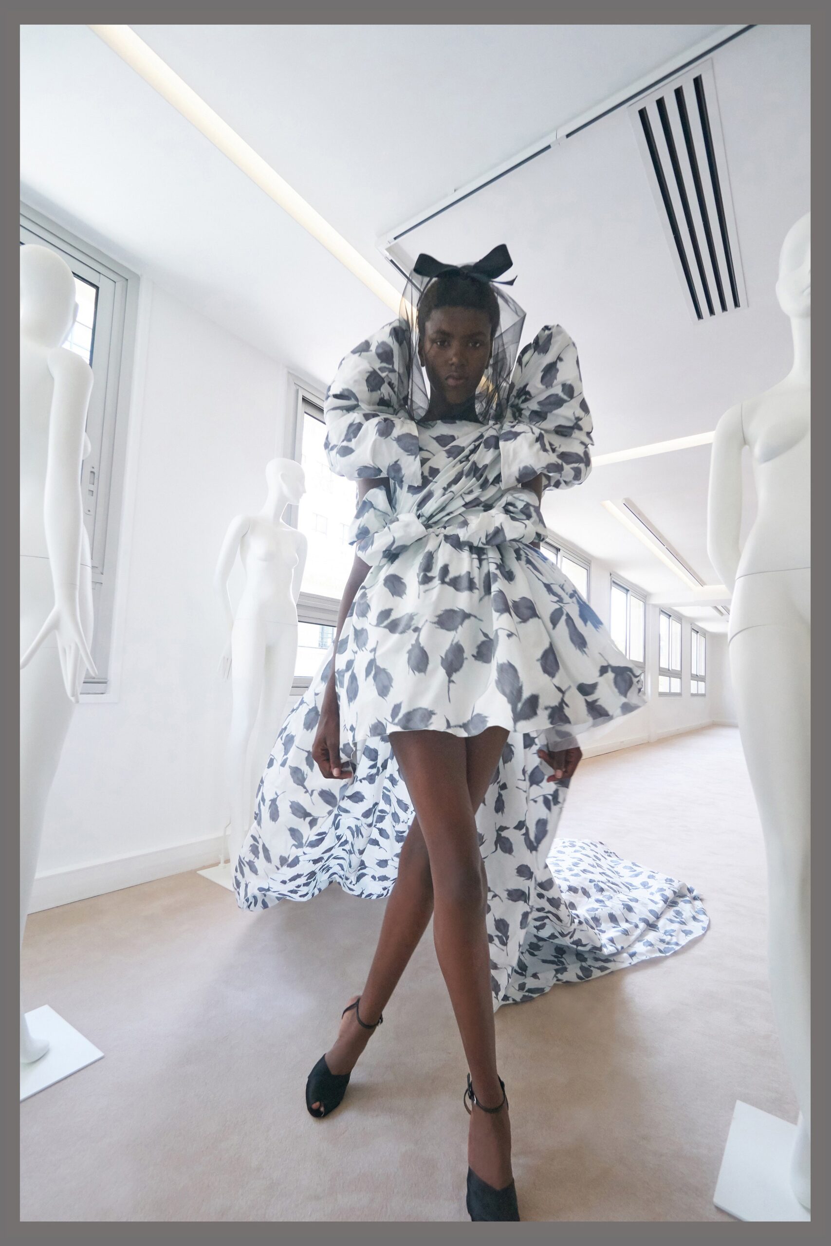 Giambattista Valli F/W 19 Couture Look 19