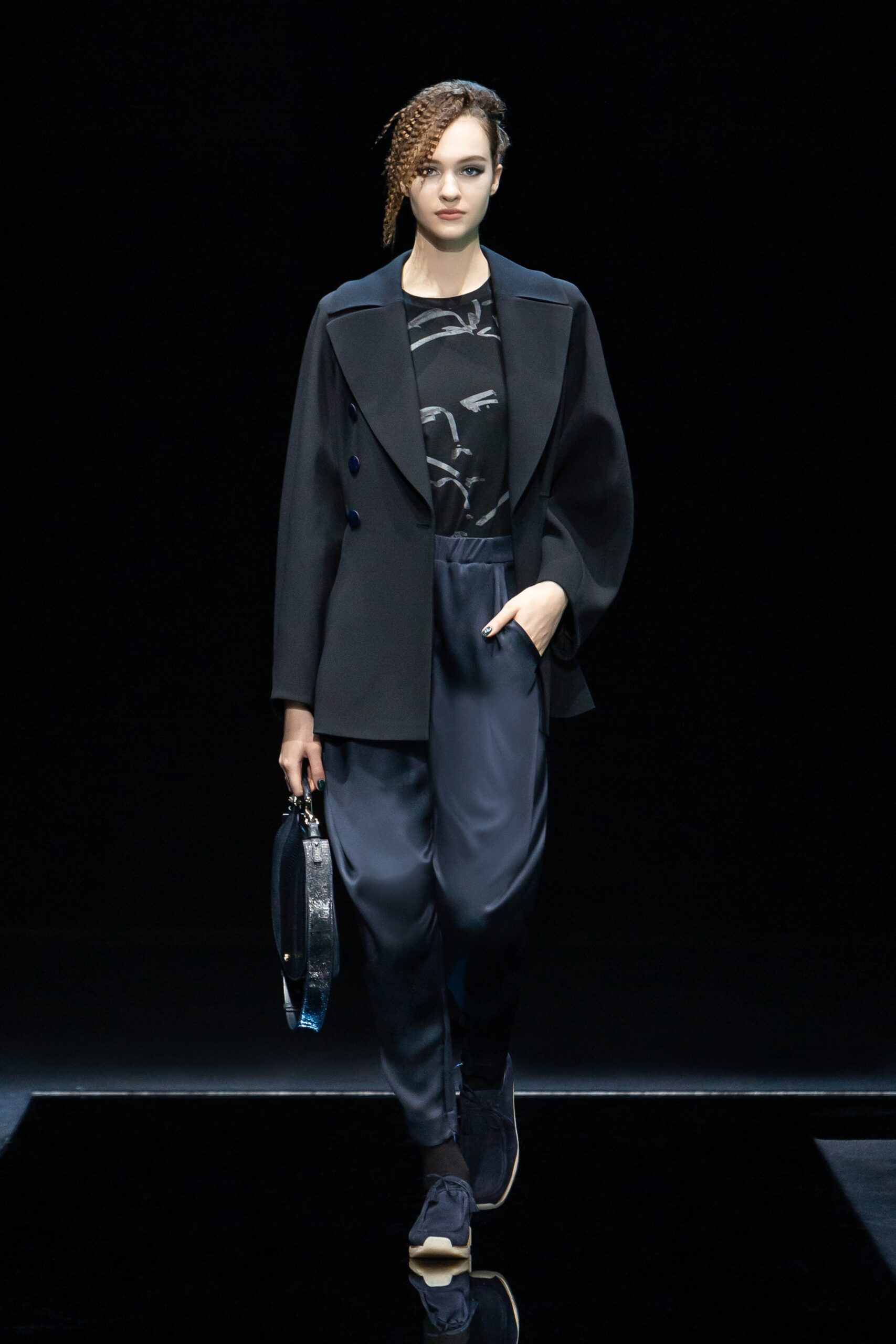 Giorgio Armani F/W 21 Look 19