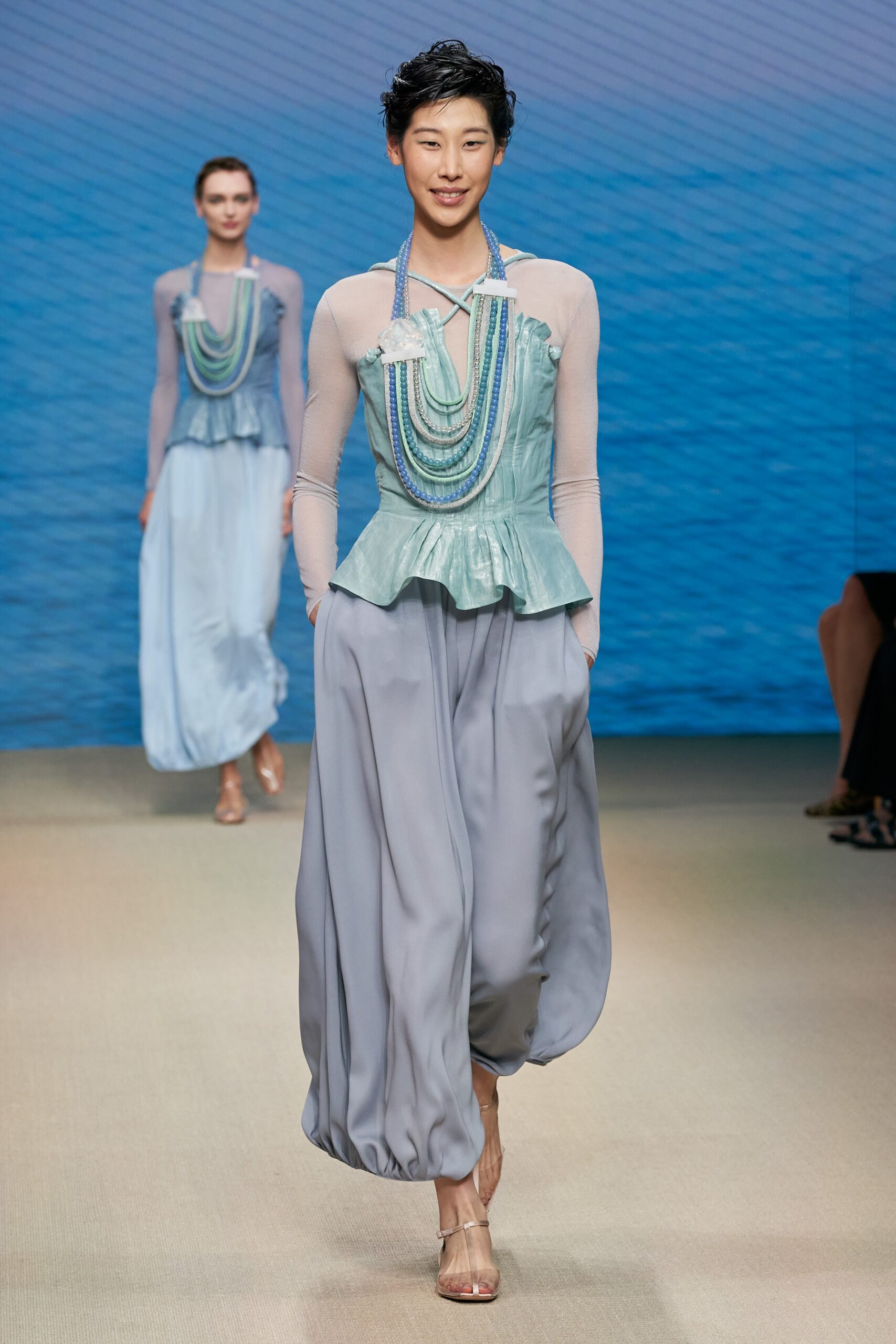 Giorgio Armani S/S 22 Look 19