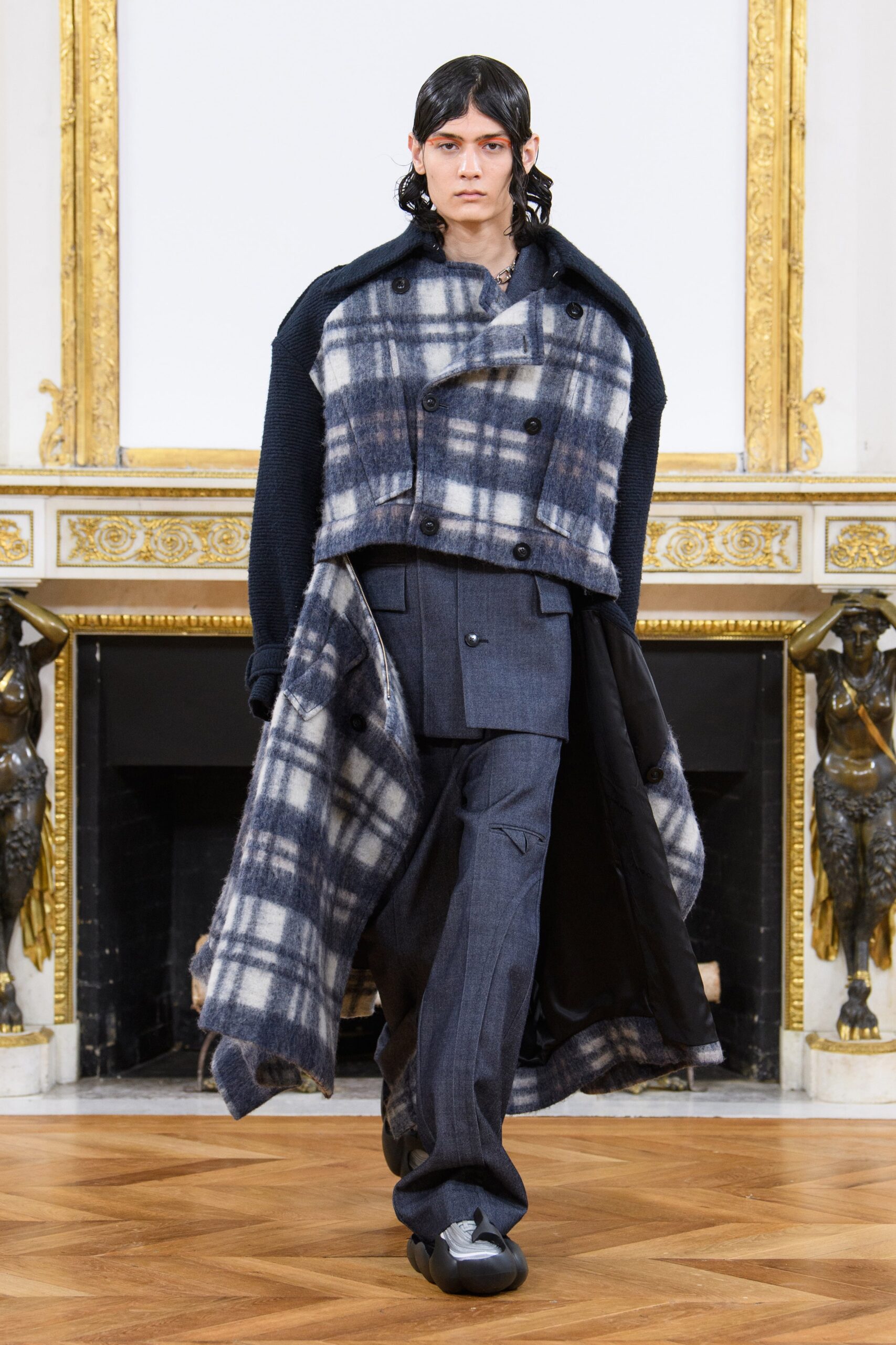 Feng Chen Wang F/W 23 Menswear Look 19
