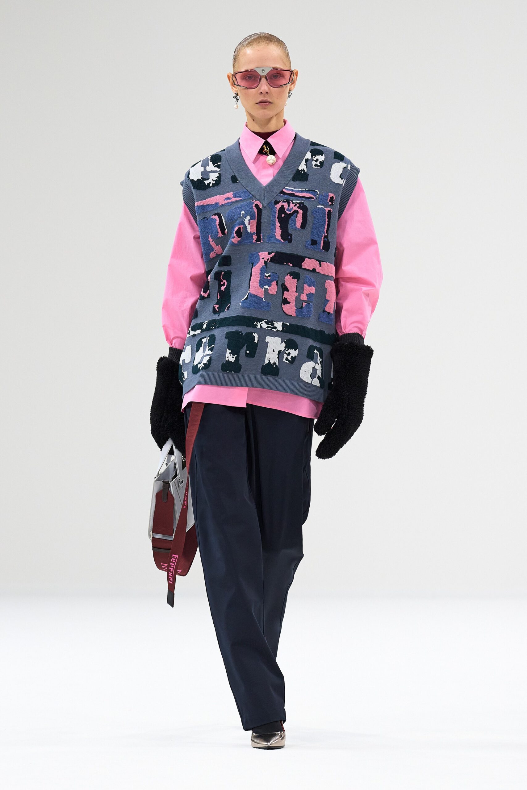 Ferrari F/W 23 Look 19