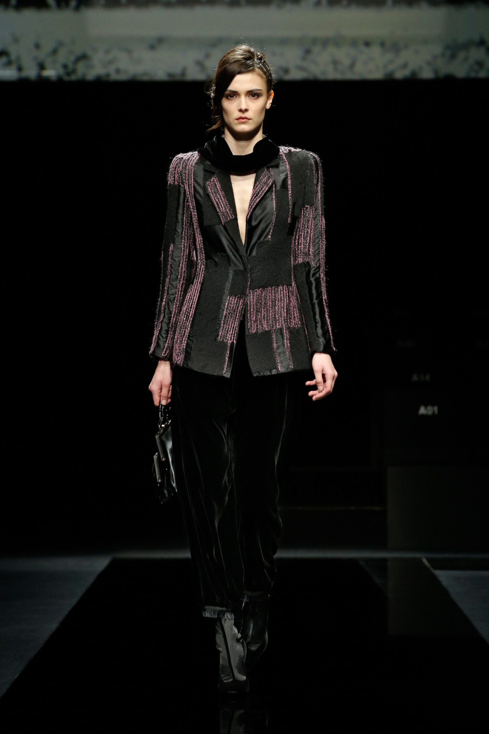 Giorgio Armani F/W 20 Look 19
