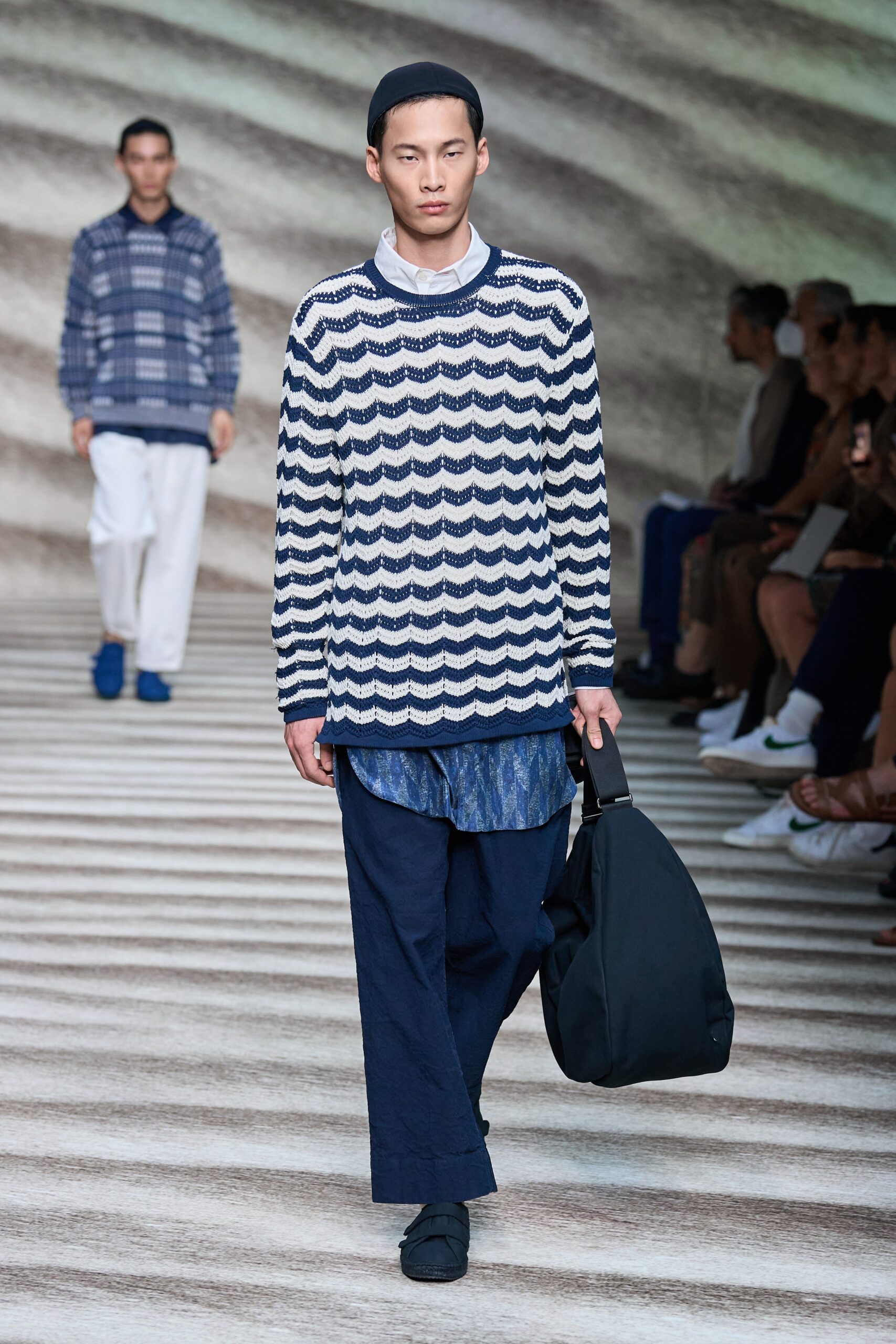 Giorgio Armani S/S 23 Menswear Look 19