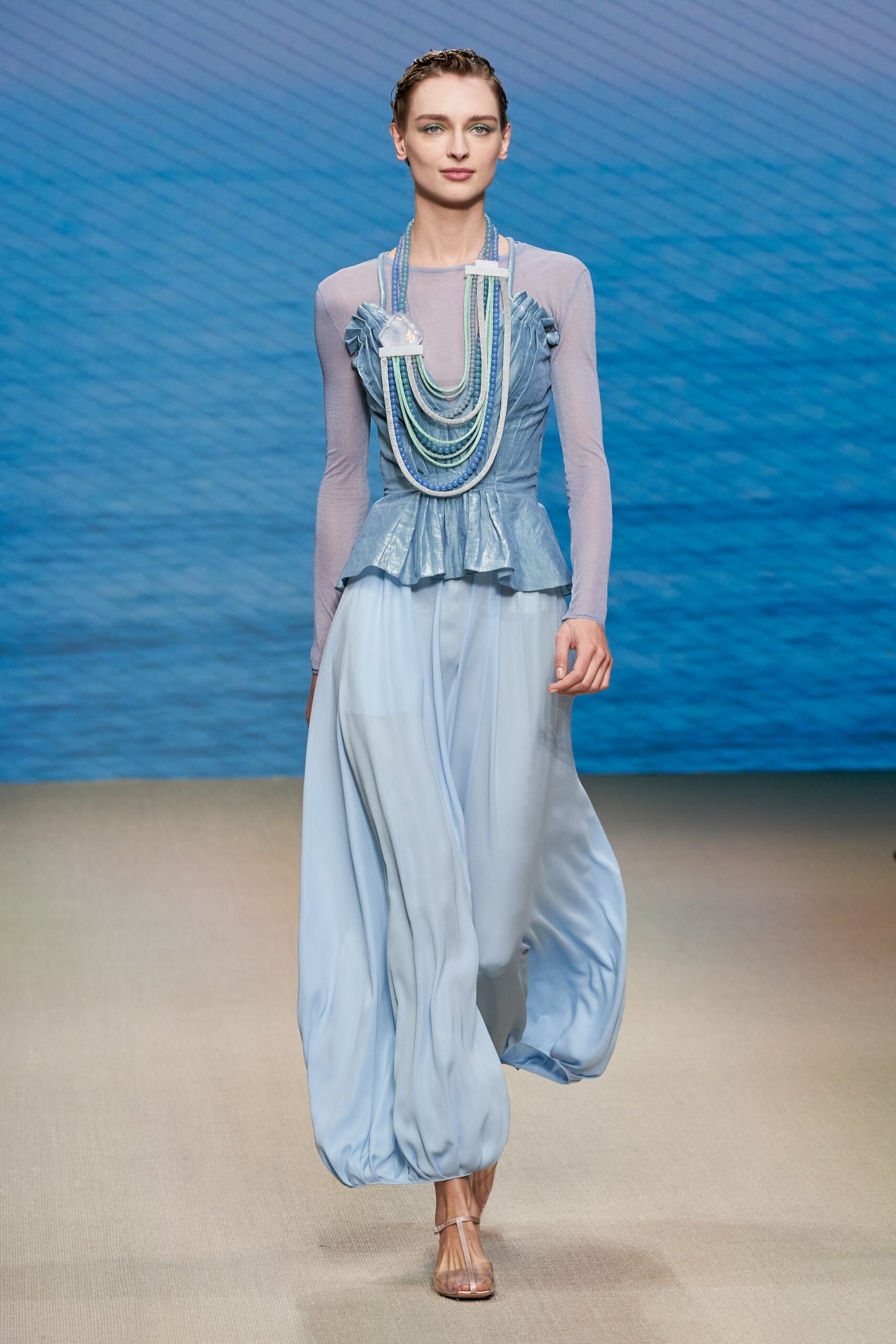 Giorgio Armani S/S 22 Look 20