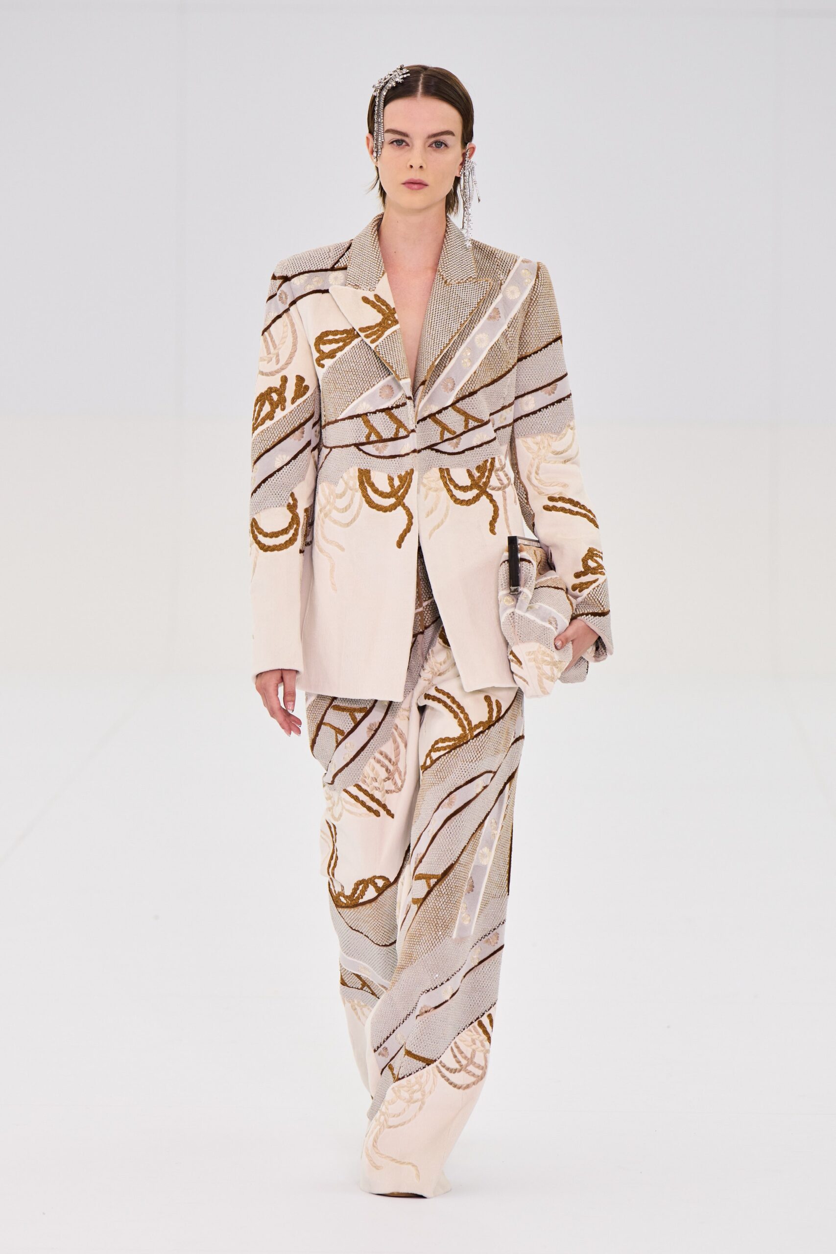 Fendi F/W 22 Couture Look 20