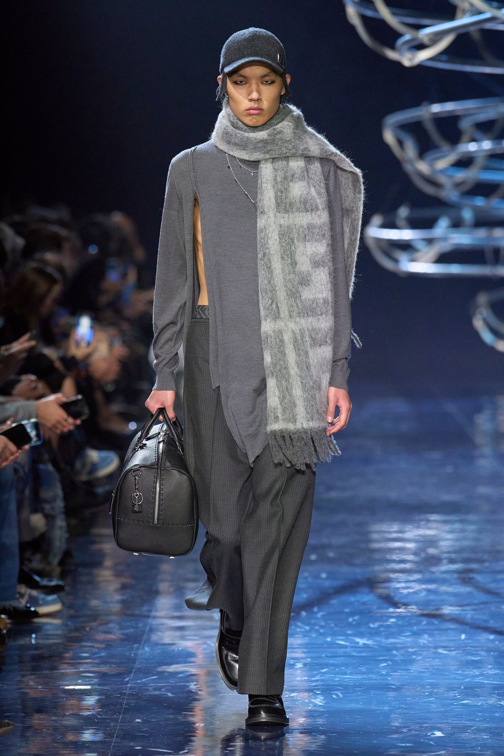 Fendi F/W 23 Menswear Look 20