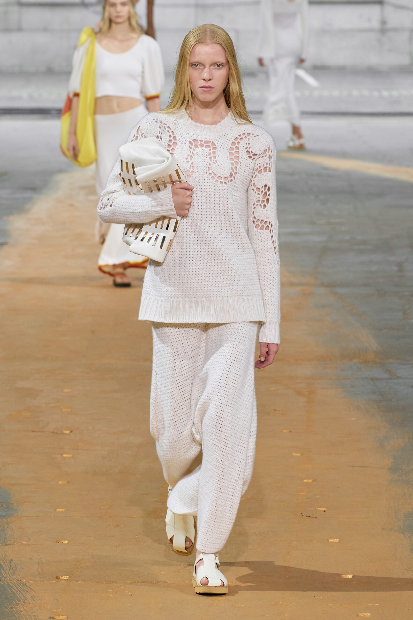 Gabriela Hearst S/S 23 Look 20