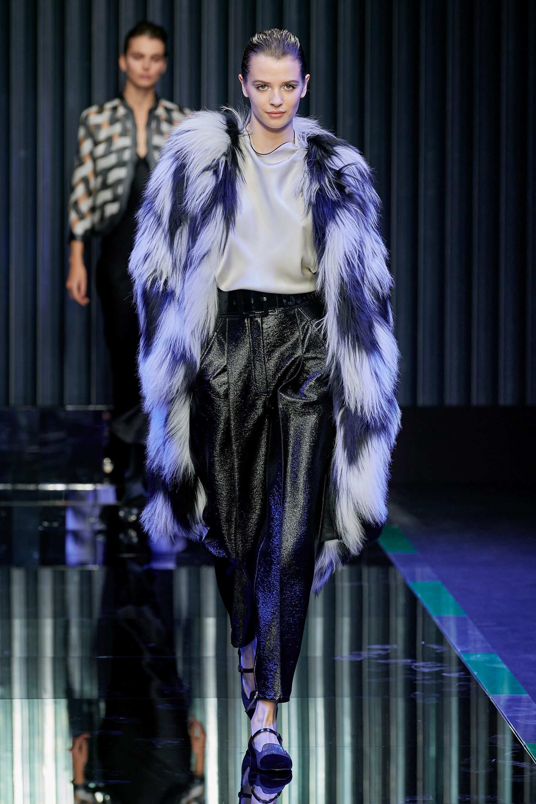 Giorgio Armani F/W 22 Look 20