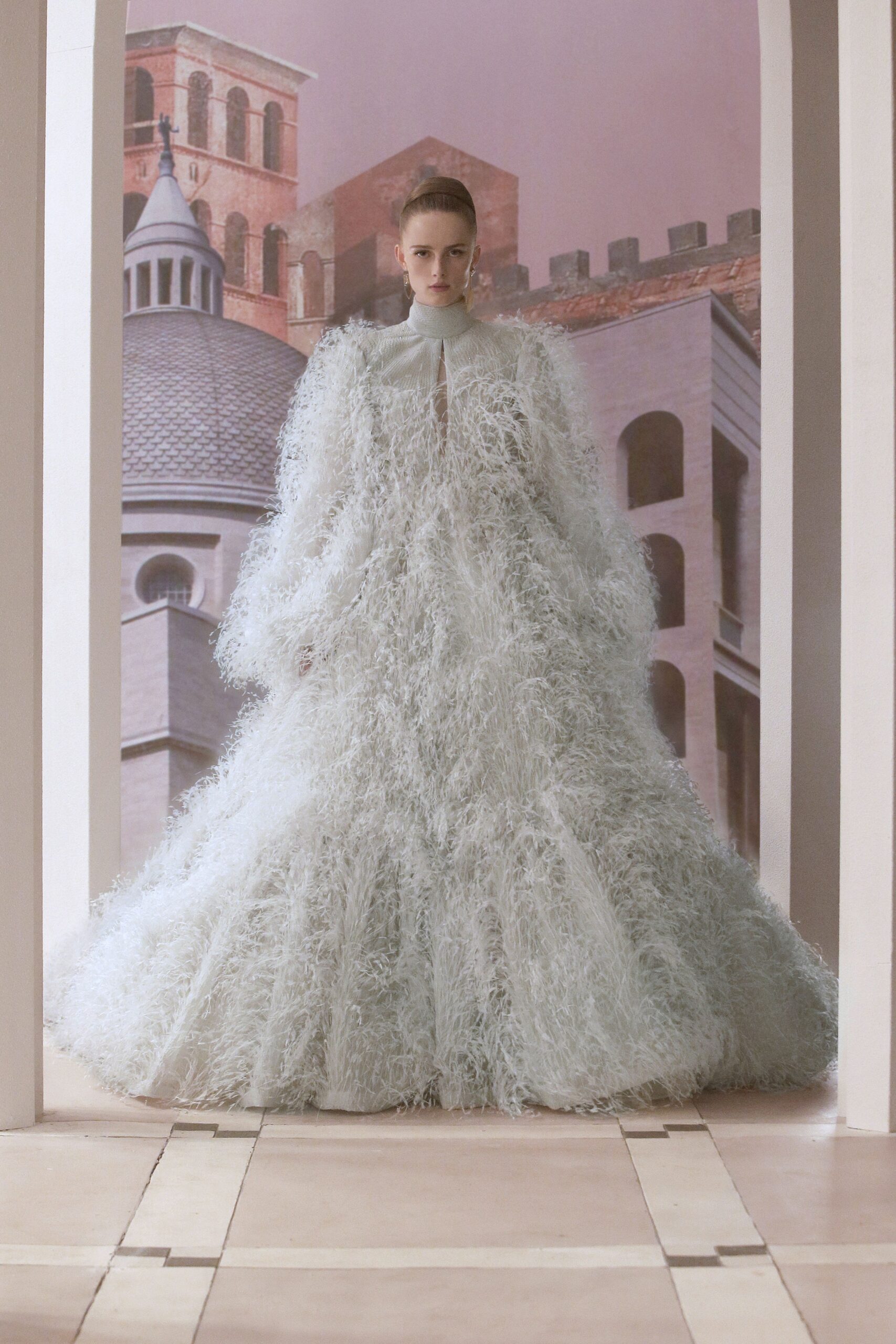 Fendi F/W 21 Couture Look 22