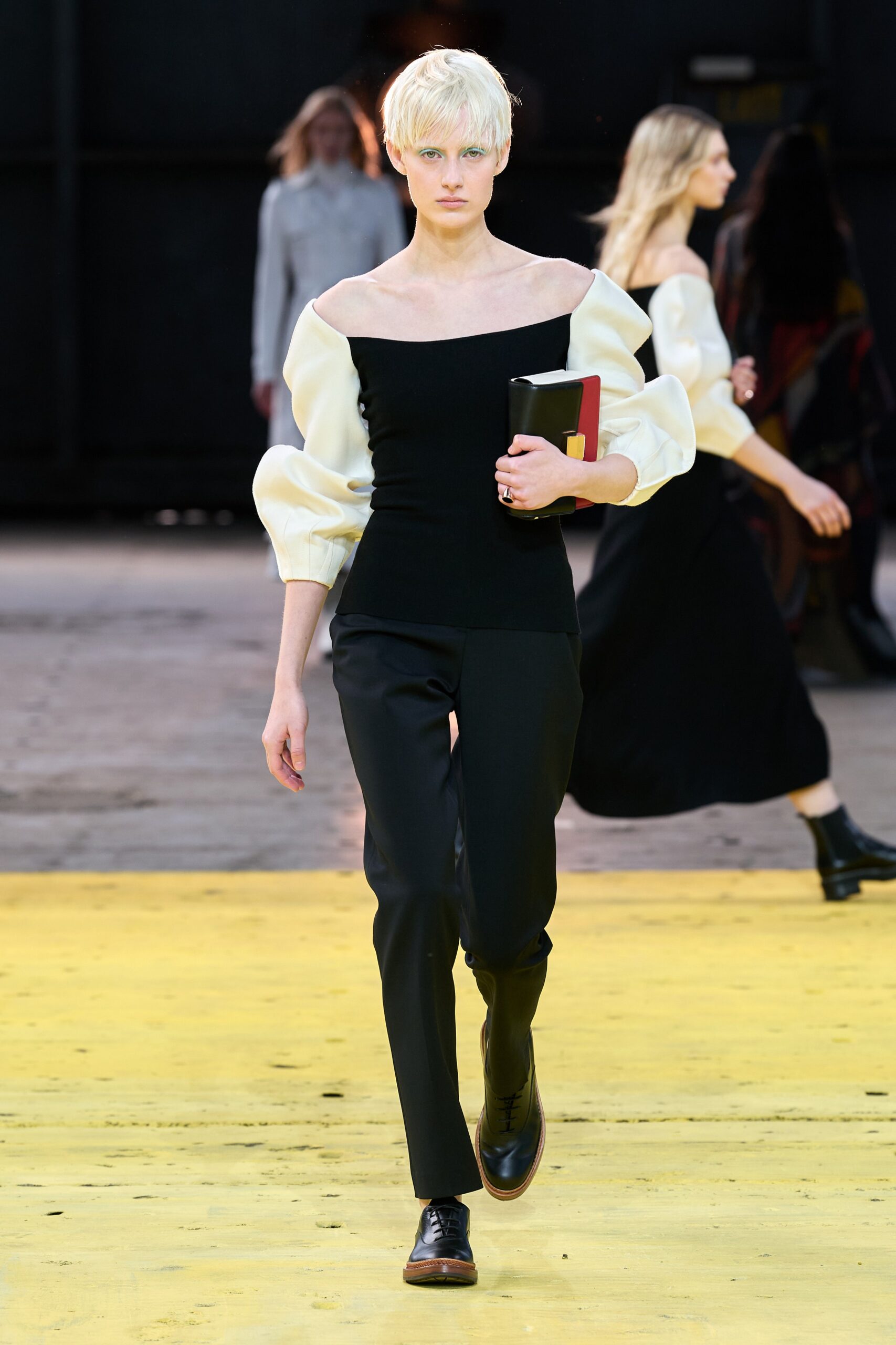 Gabriela Hearst F/W 22 Look 21