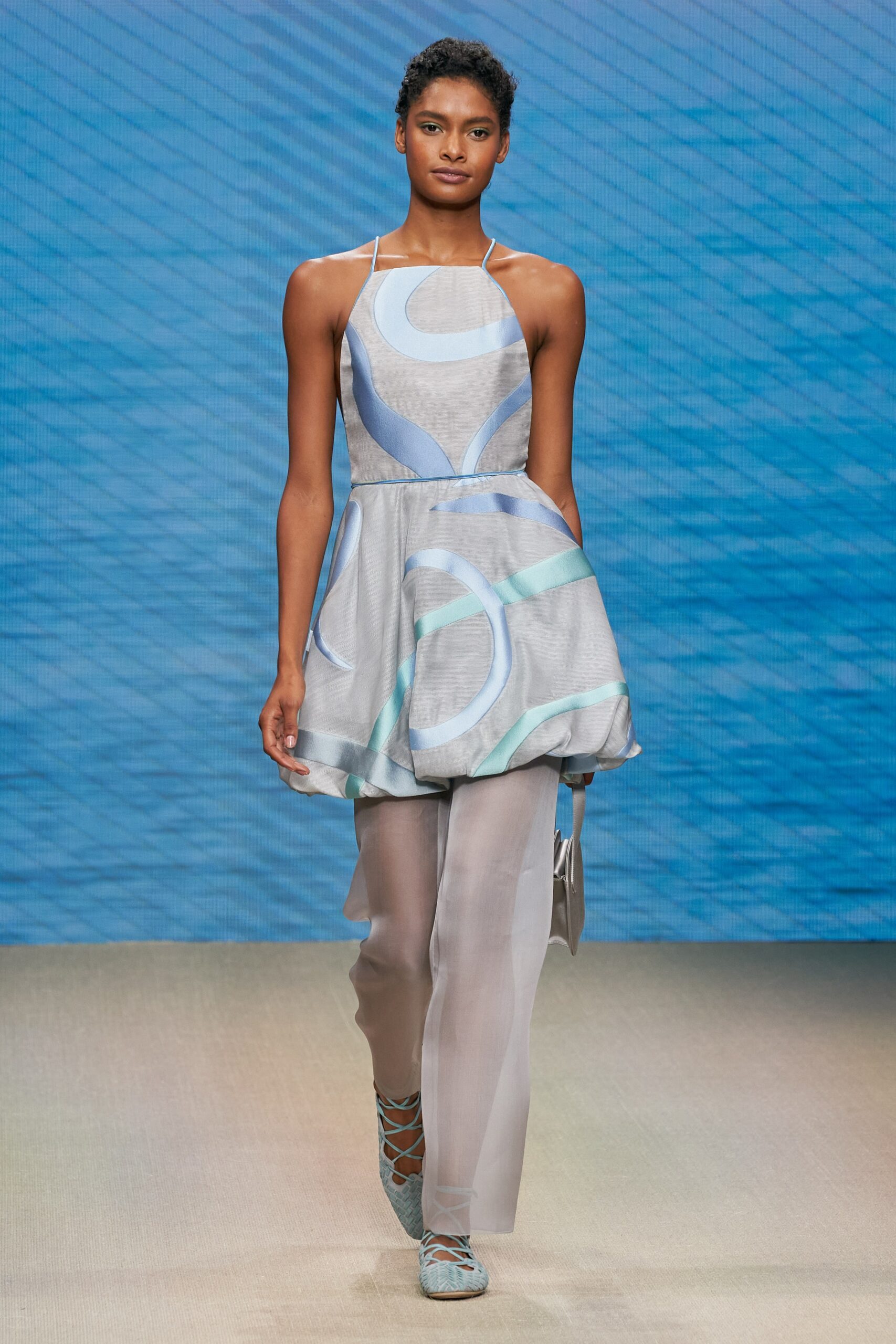 Giorgio Armani S/S 22 Look 21