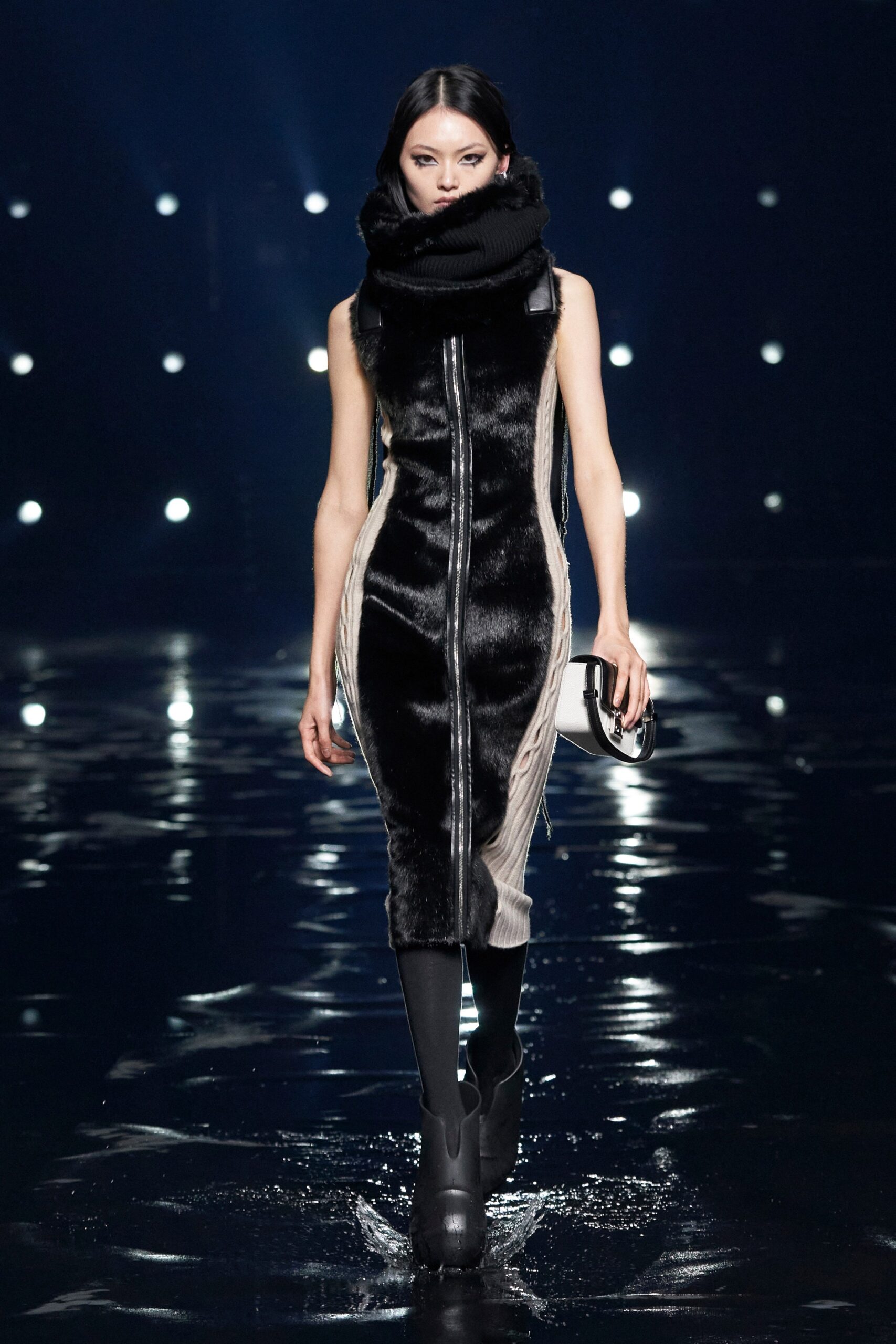 Givenchy F/W 21 Look 21