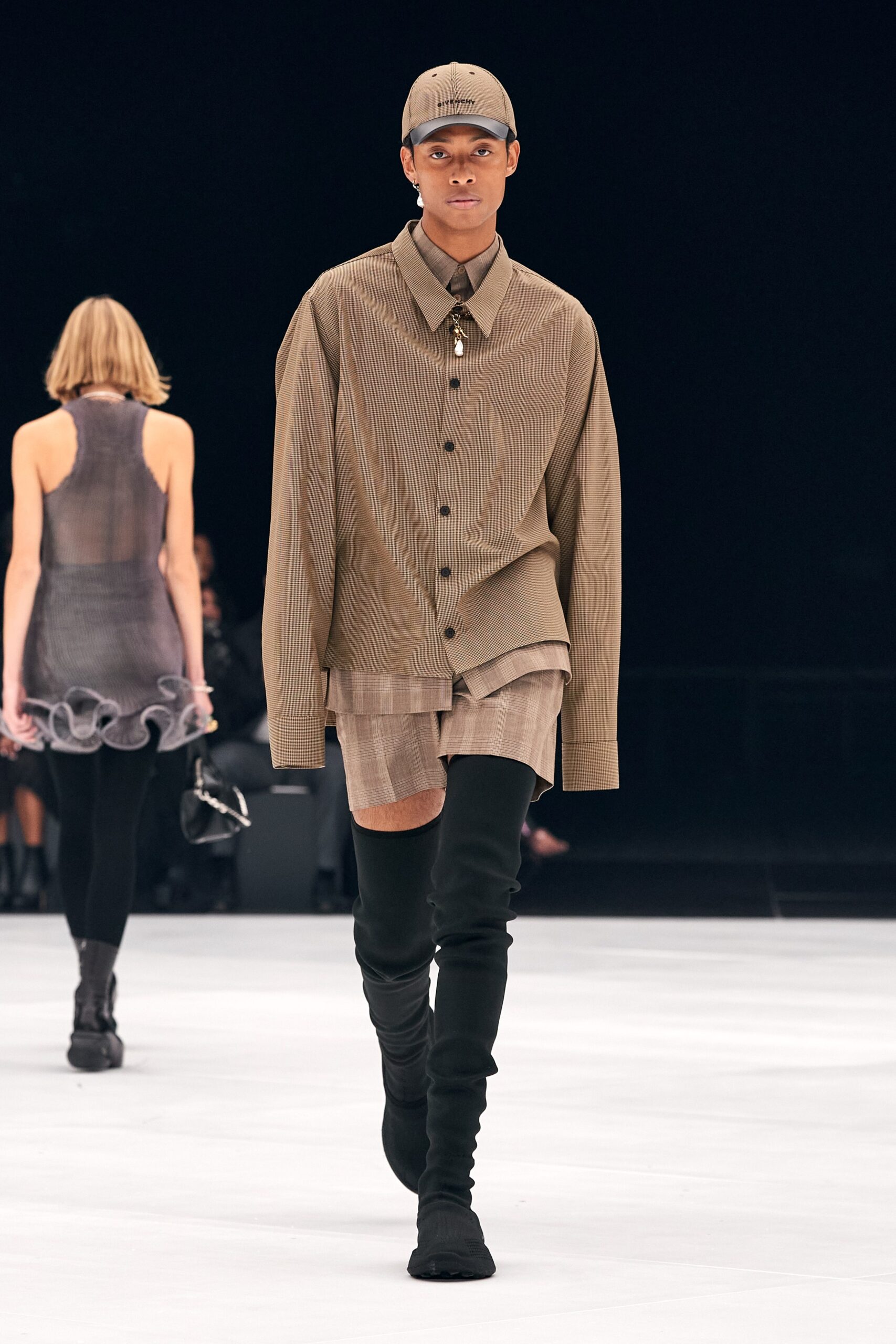 Givenchy S/S 22 Look 21