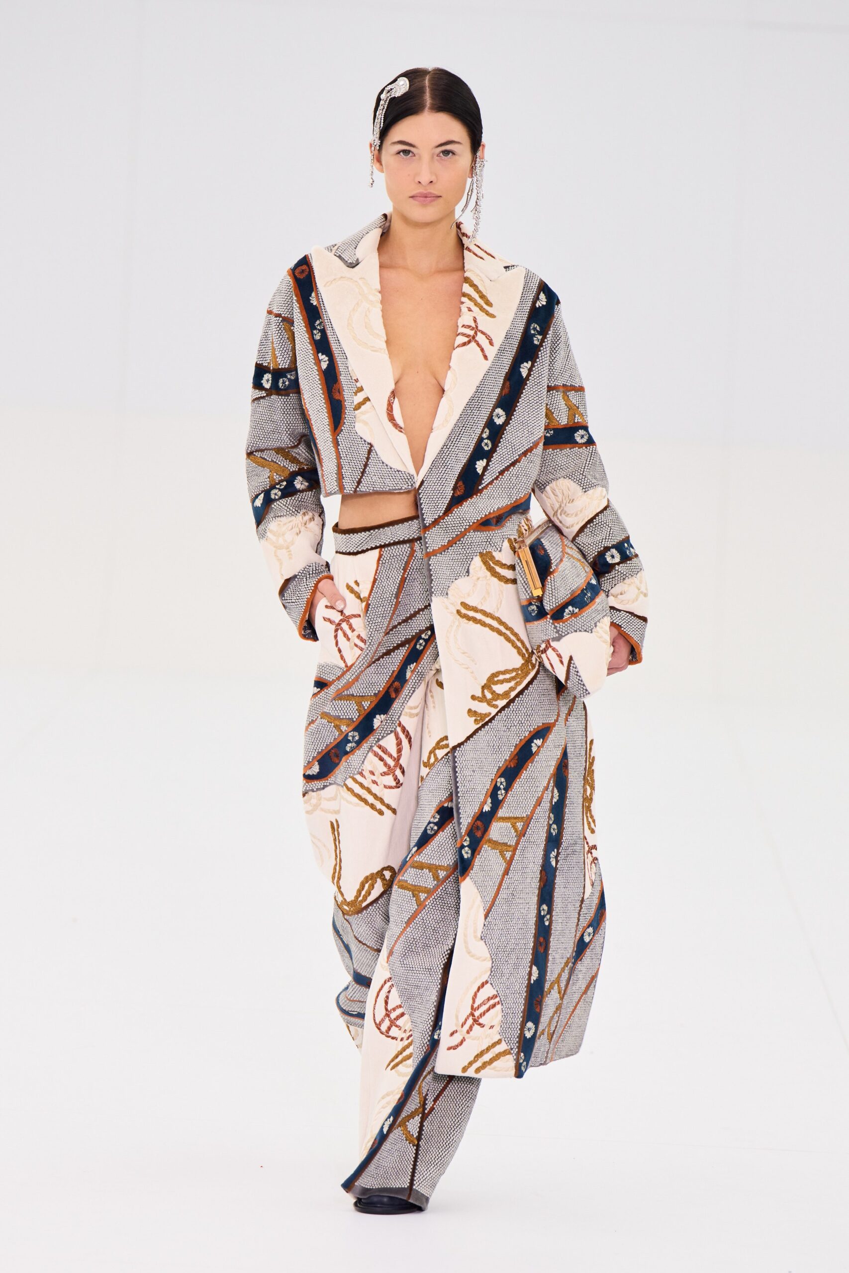 Fendi F/W 22 Couture Look 21