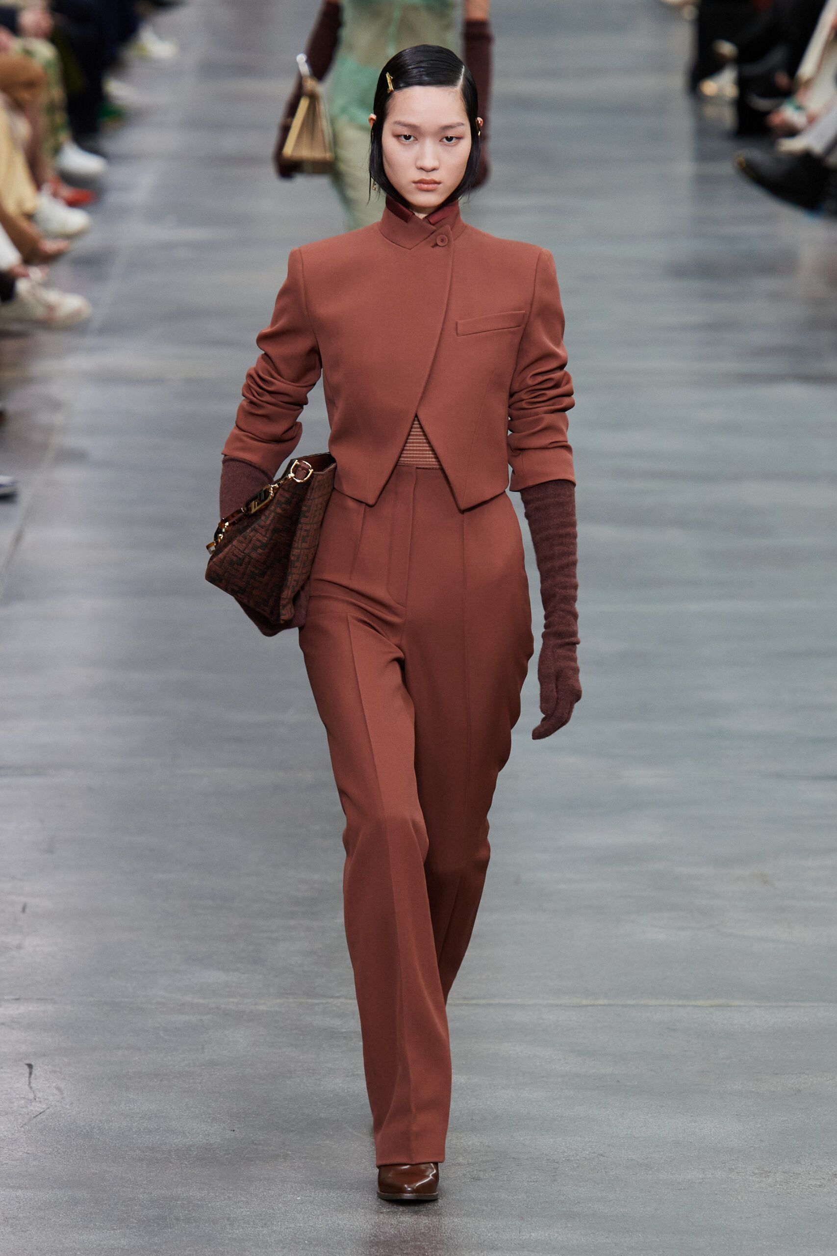 Fendi F/W 22 Look 21