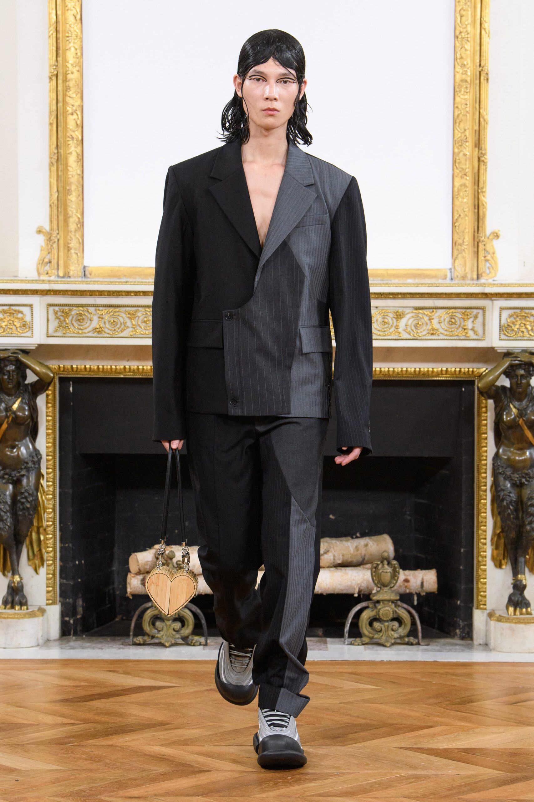 Feng Chen Wang F/W 23 Menswear Look 21