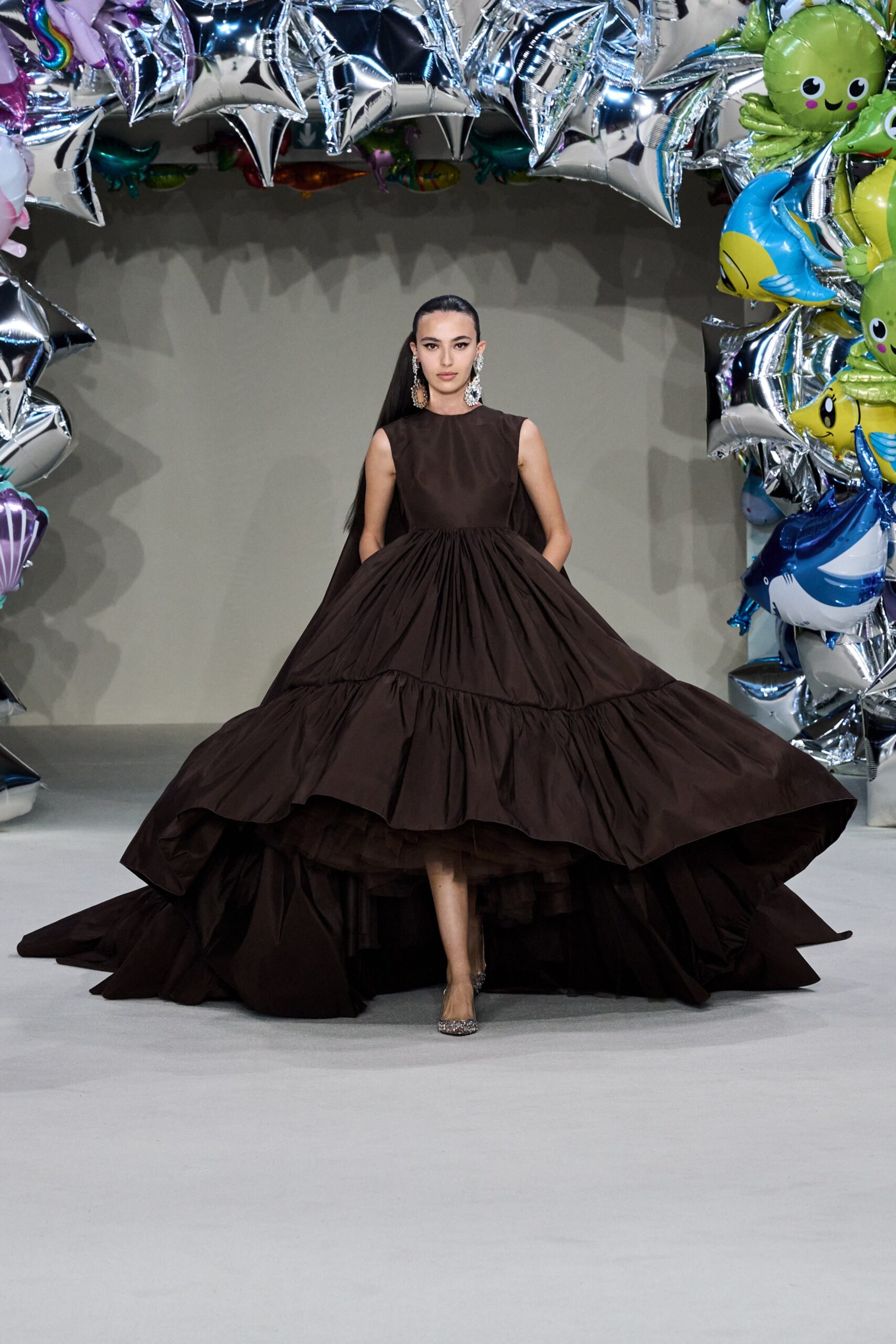 Giambattista Valli F/W 22 Couture Look 21