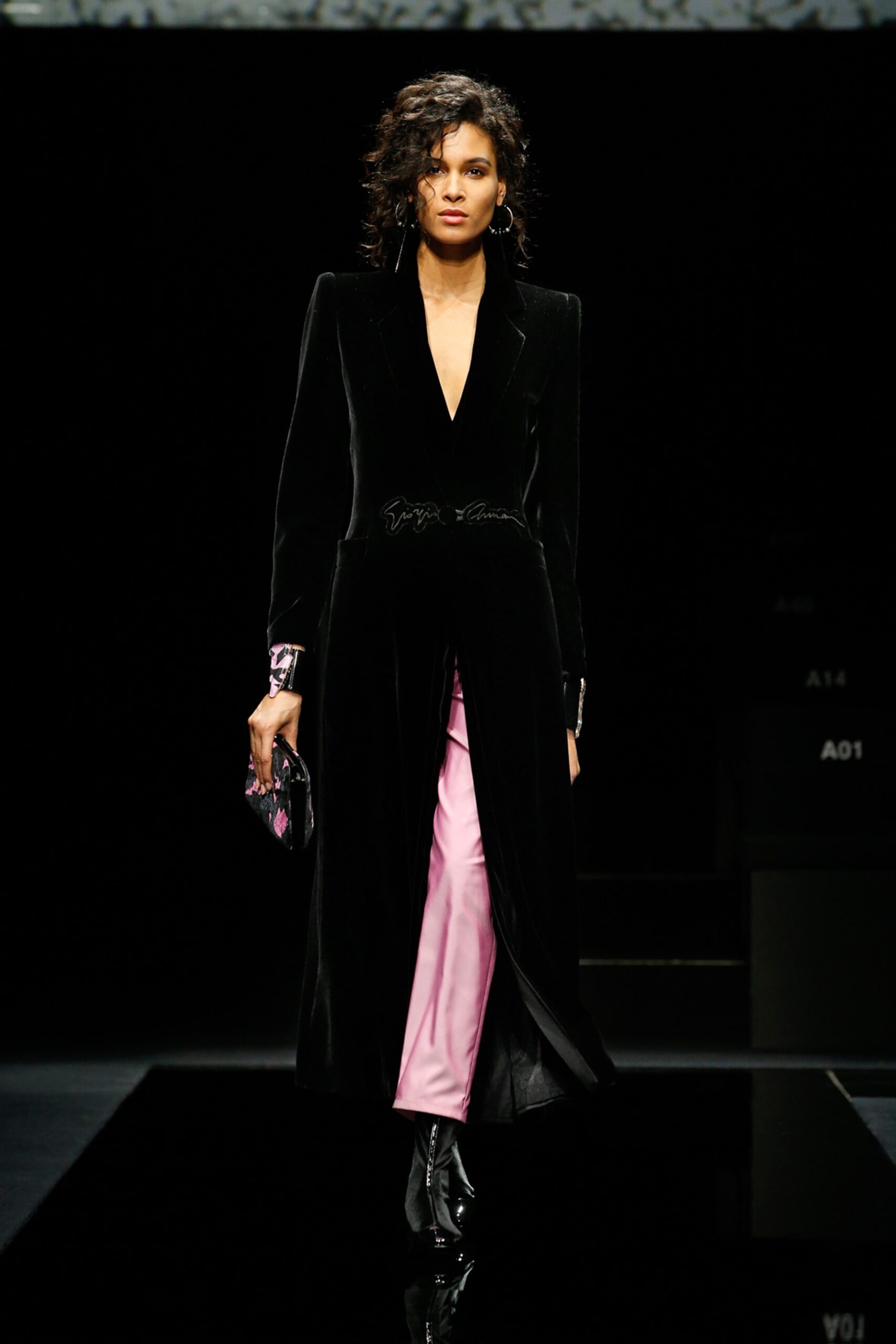 Giorgio Armani F/W 20 Look 21