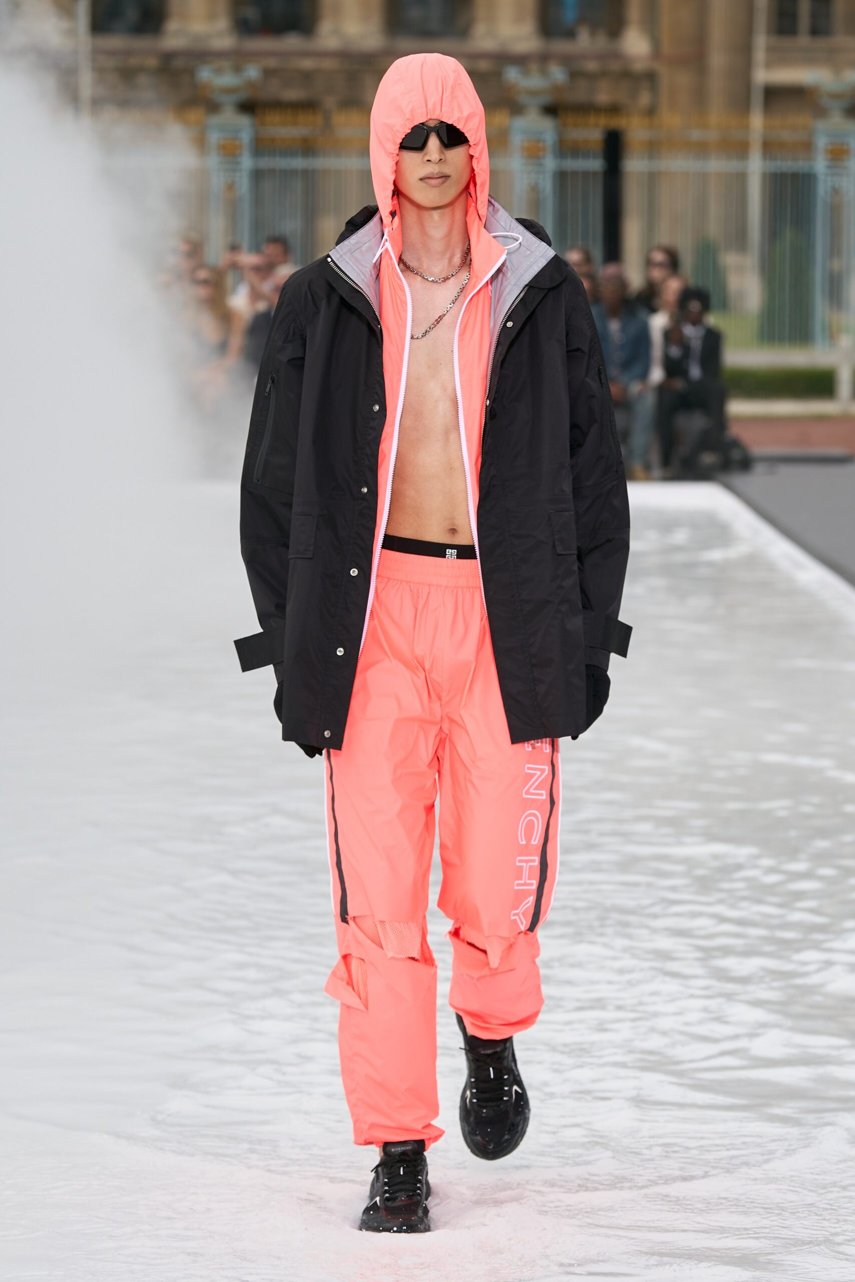 Givenchy S/S 23 Menswear Look 21