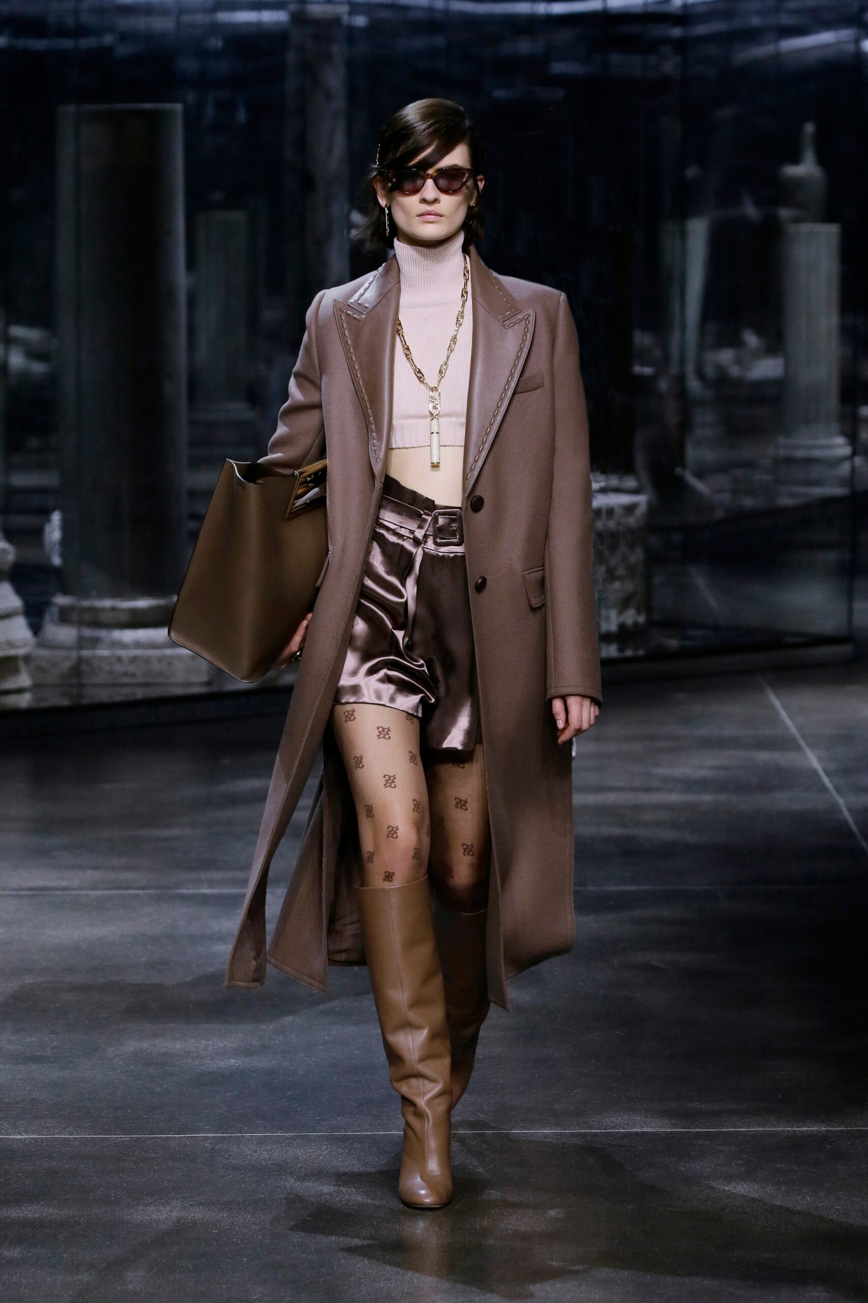 Fendi F/W 21 Look 22