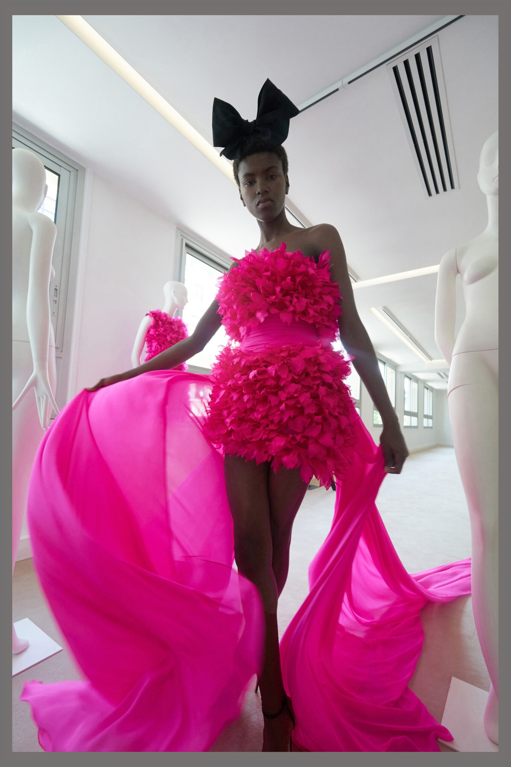 Giambattista Valli F/W 19 Couture Look 22