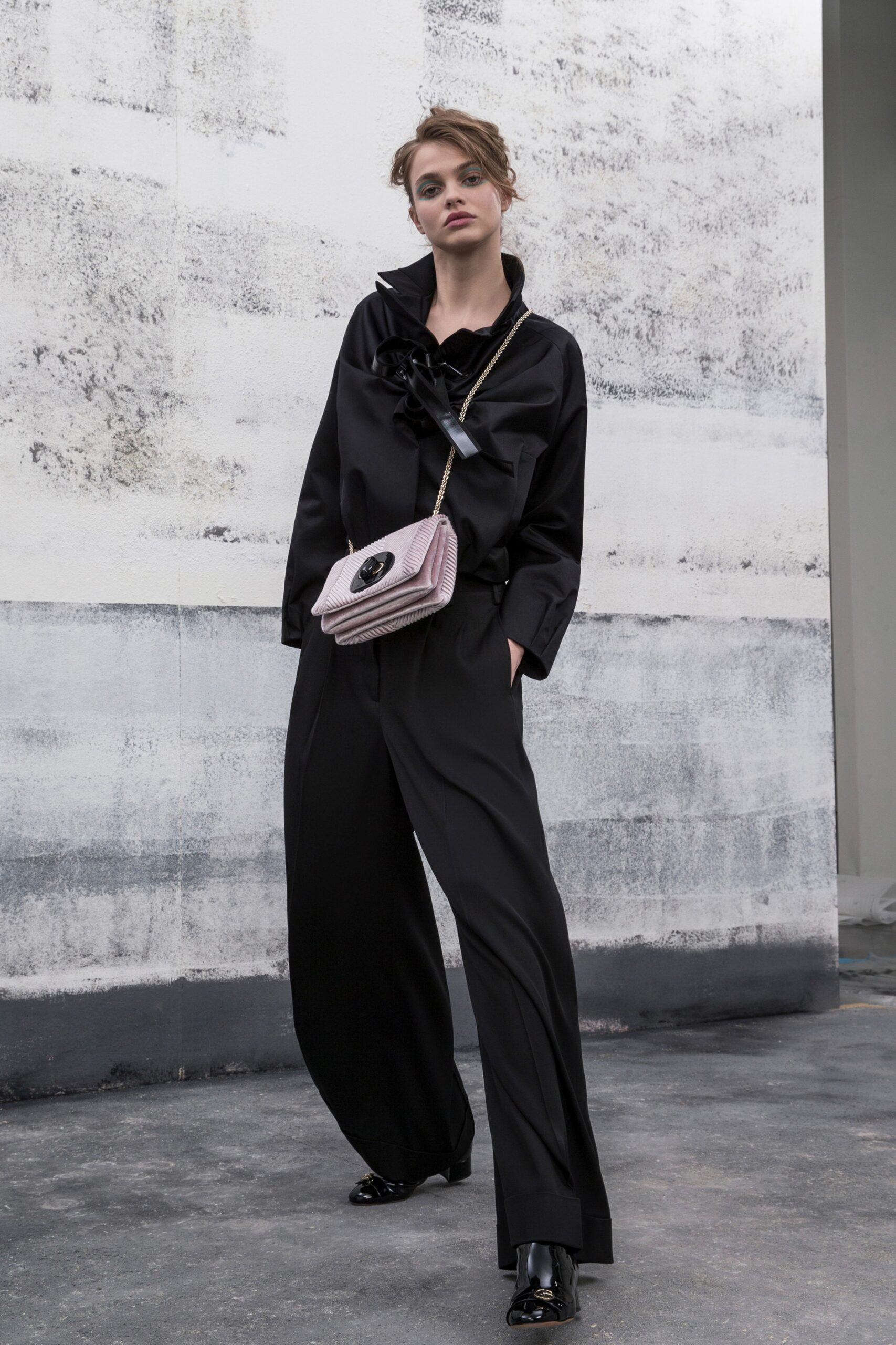 Giorgio Armani Resort 19 Look 22