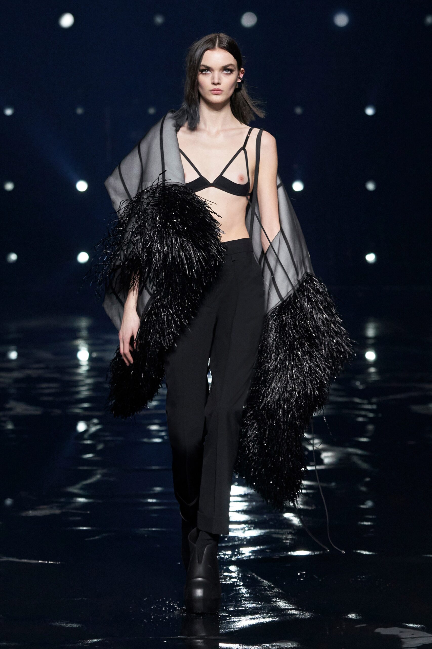 Givenchy F/W 21 Look 22