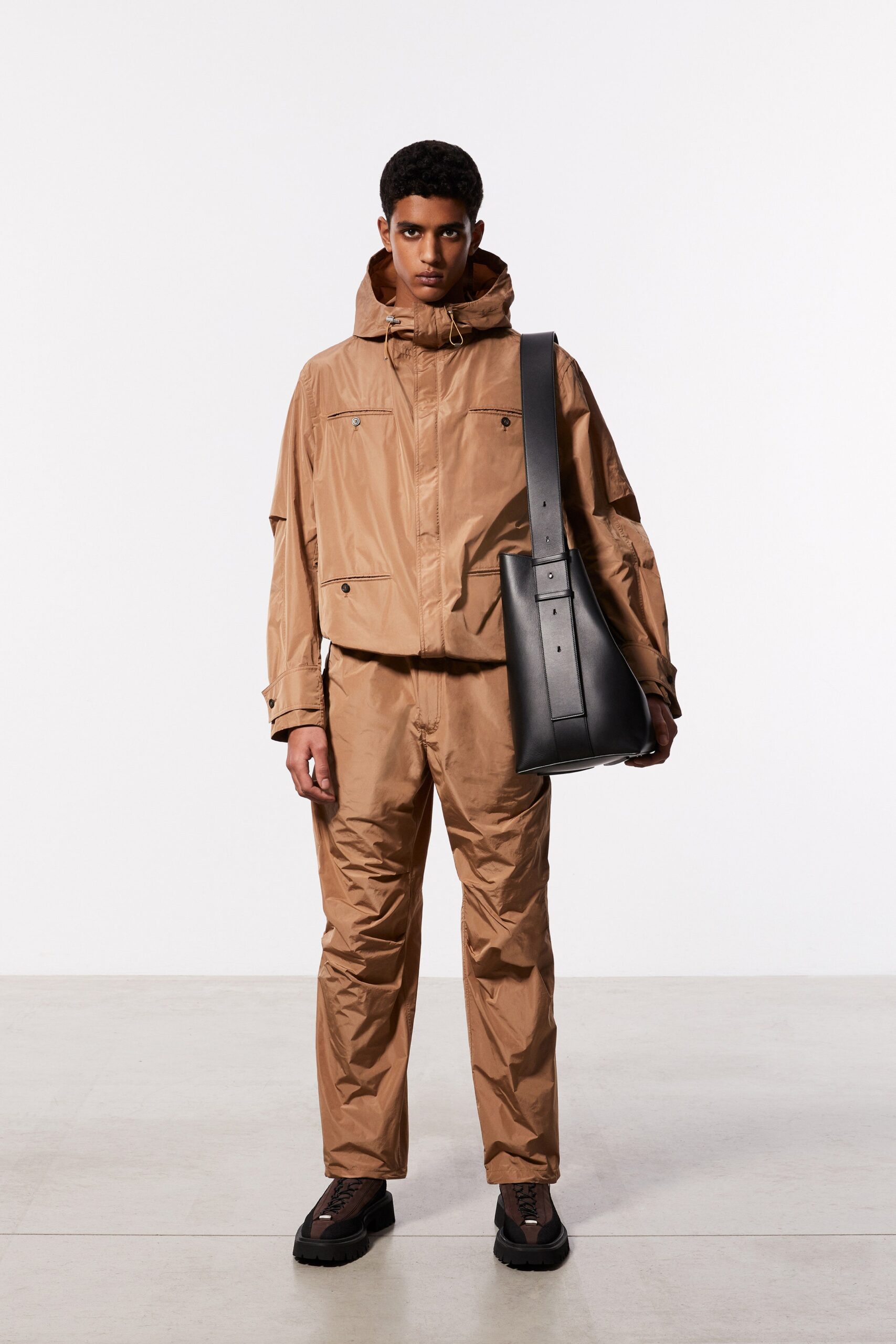 Ferragamo F/W 23 Look 22